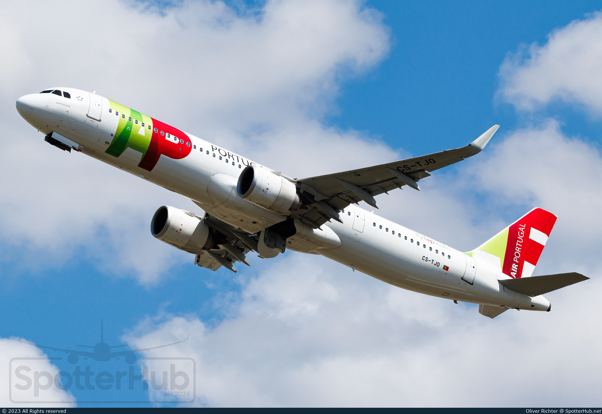 Photo of CS-TJO - Airbus A321-251NX operated by TAP Air Portugal