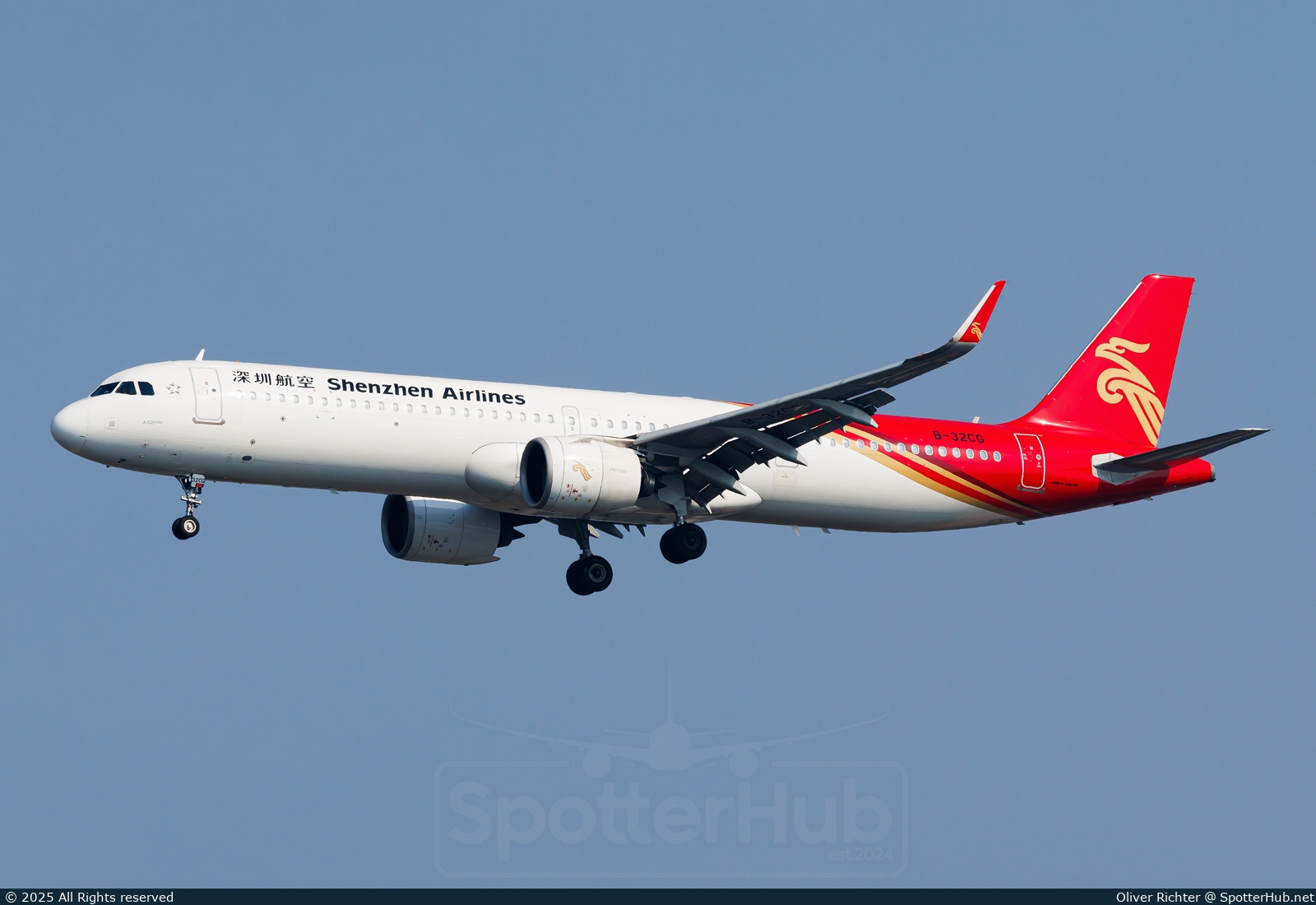 Photo of B-32CG - Airbus A321-271NX operated by Shenzhen Airlines