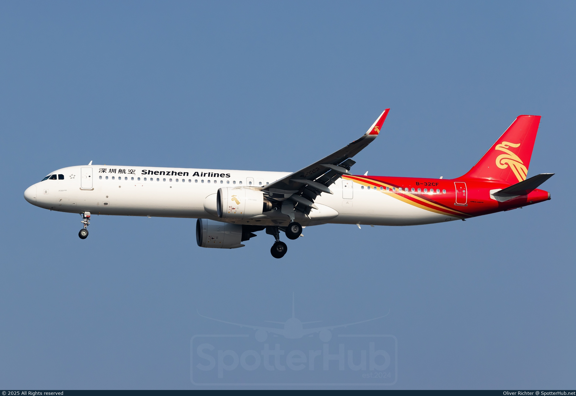 Photo of B-32CF - Airbus A321-271NX operated by Shenzhen Airlines