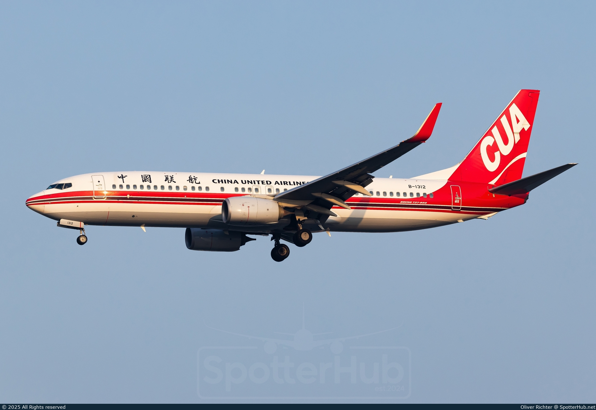 Photo of B-1312 - Boeing 737-89P operated by China United Airlines