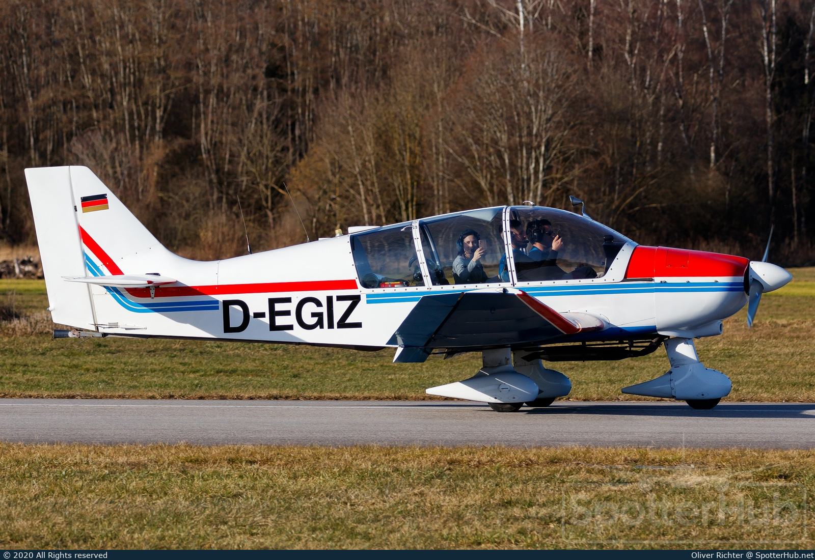 Photo of D-EGIZ - Robin DR400/180R Remorqueur operated by Fliegerclub Mühldorf