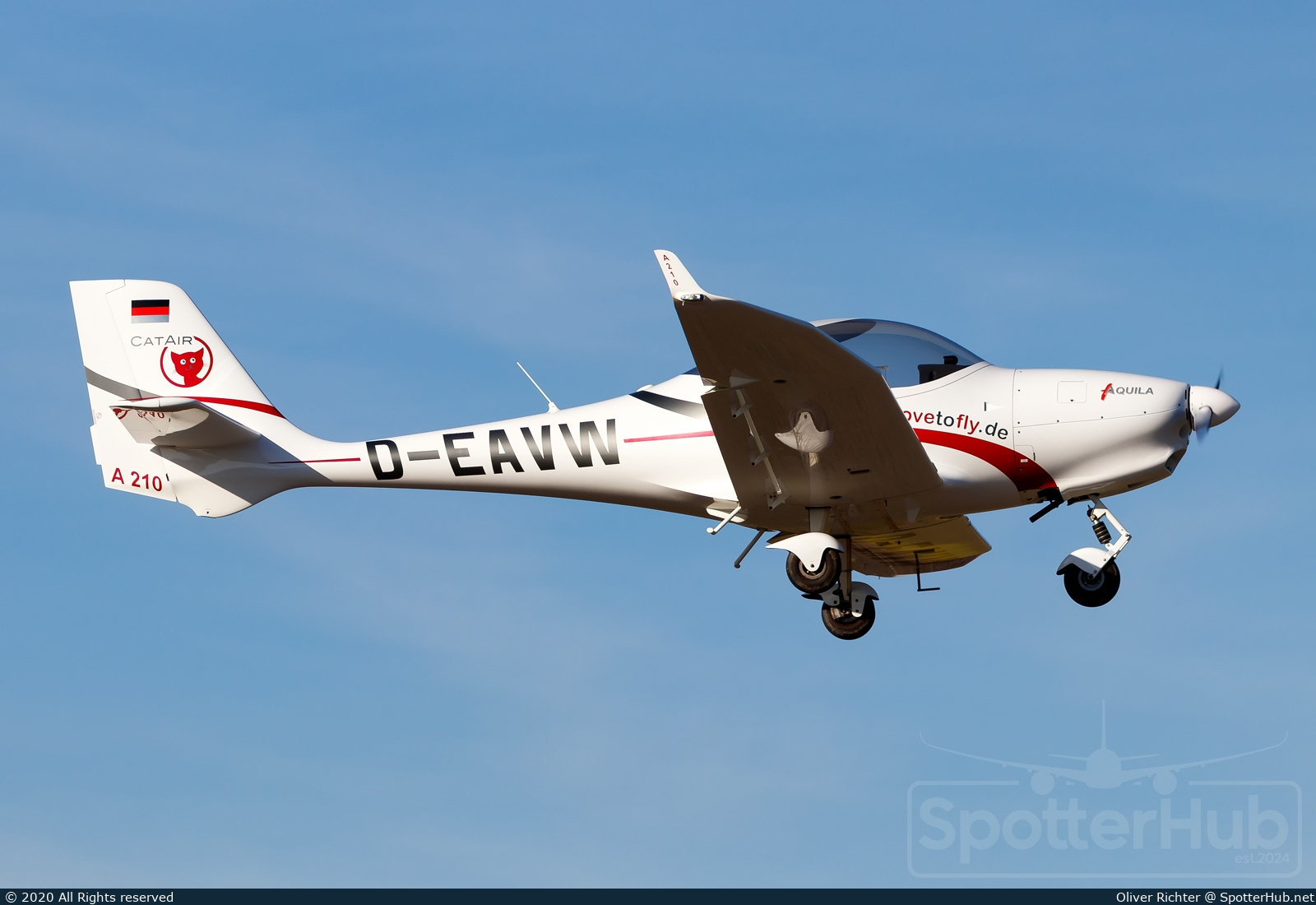 Photo of D-EAVW - Aquila A210 operated by CatAir