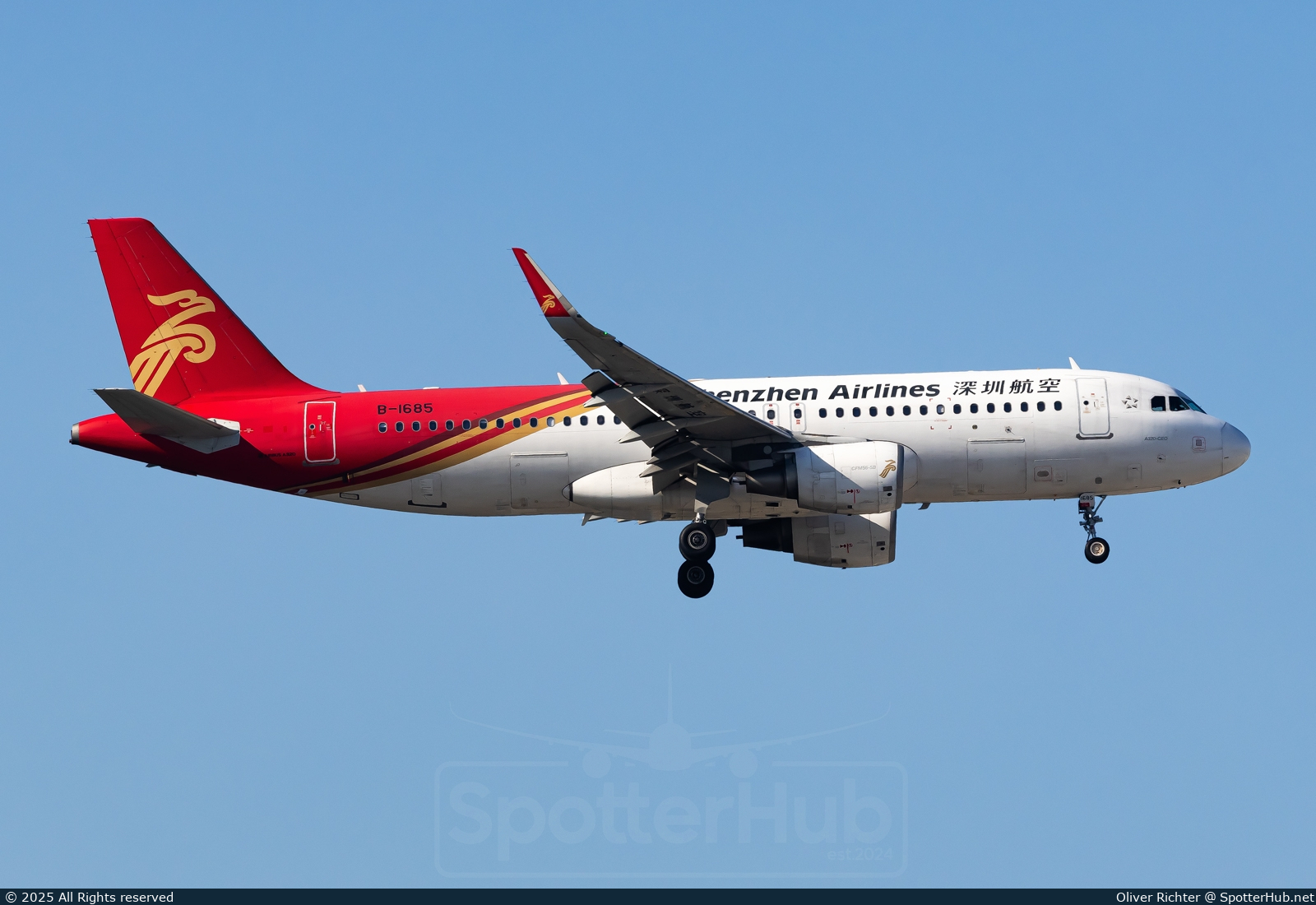Photo of B-1685 - Airbus A320-214 operated by Shenzhen Airlines