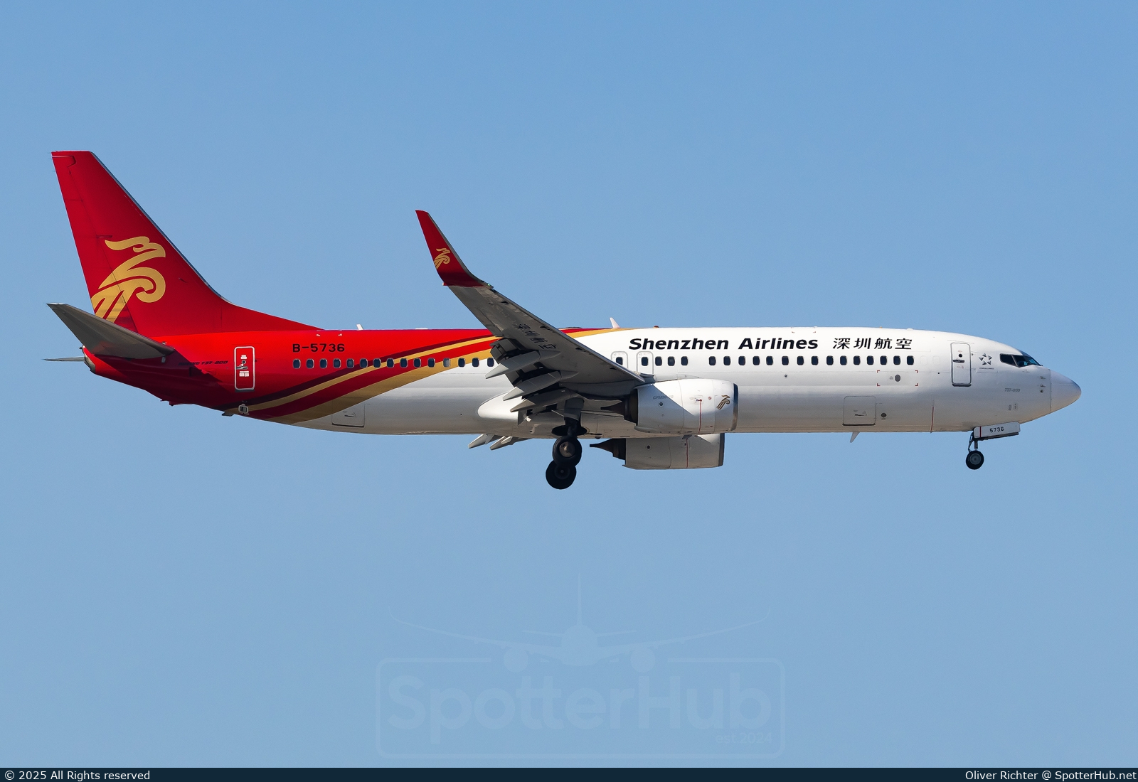 Photo of B-5736 - Boeing 737-87L operated by Shenzhen Airlines