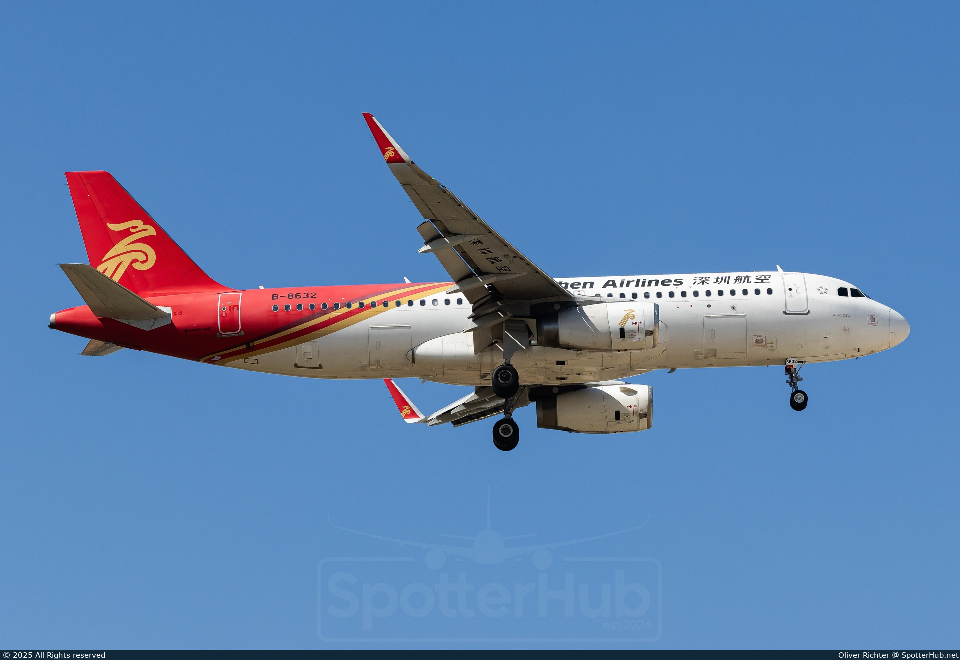 Photo of B-8632 - Airbus A320-232 operated by Shenzhen Airlines