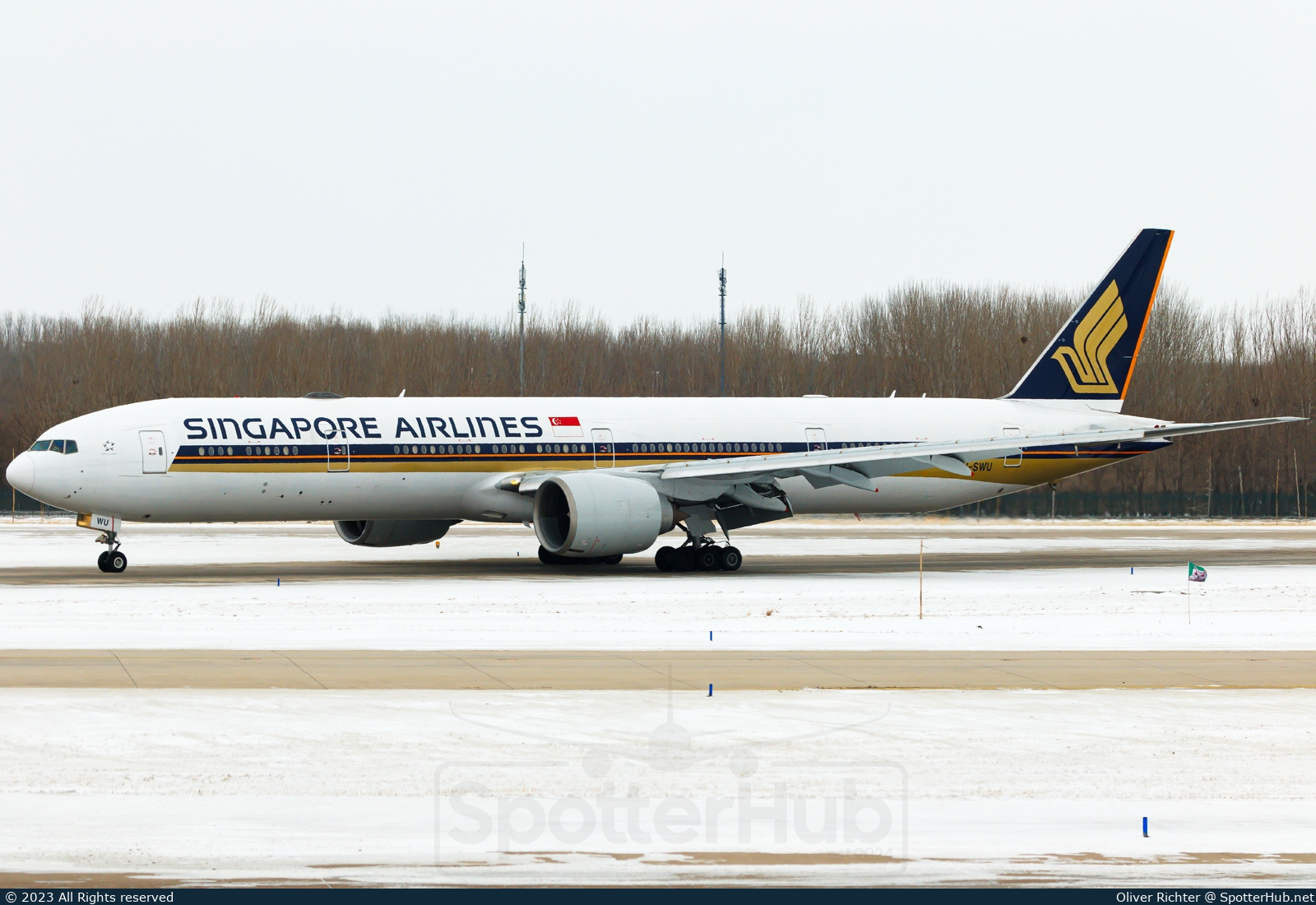 Photo of 9V-SWU - Boeing 777-312(ER) operated by Singapore Airlines