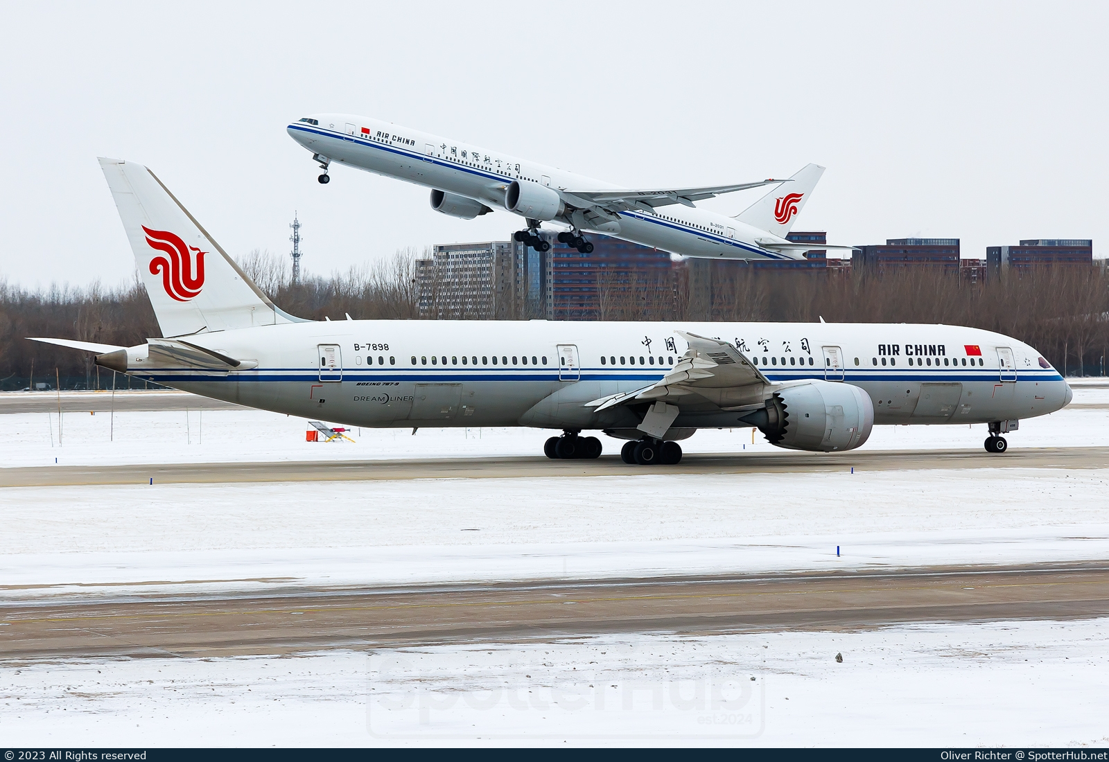 Photo of B-7898 - Boeing 787-9 Dreamliner operated by Air China