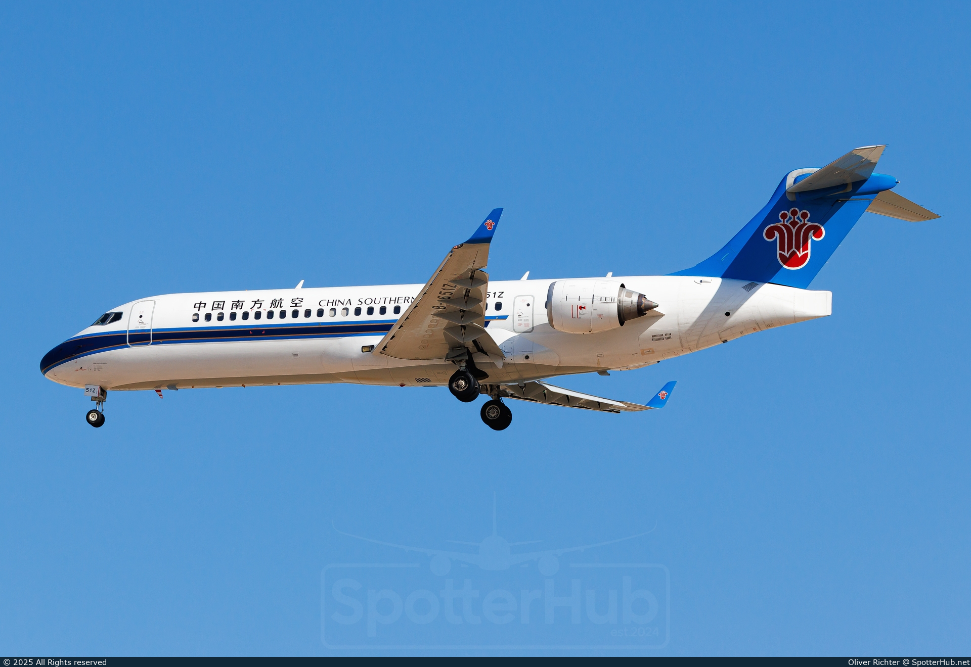 Photo of B-651Z - COMAC C909 operated by China Southern Airlines