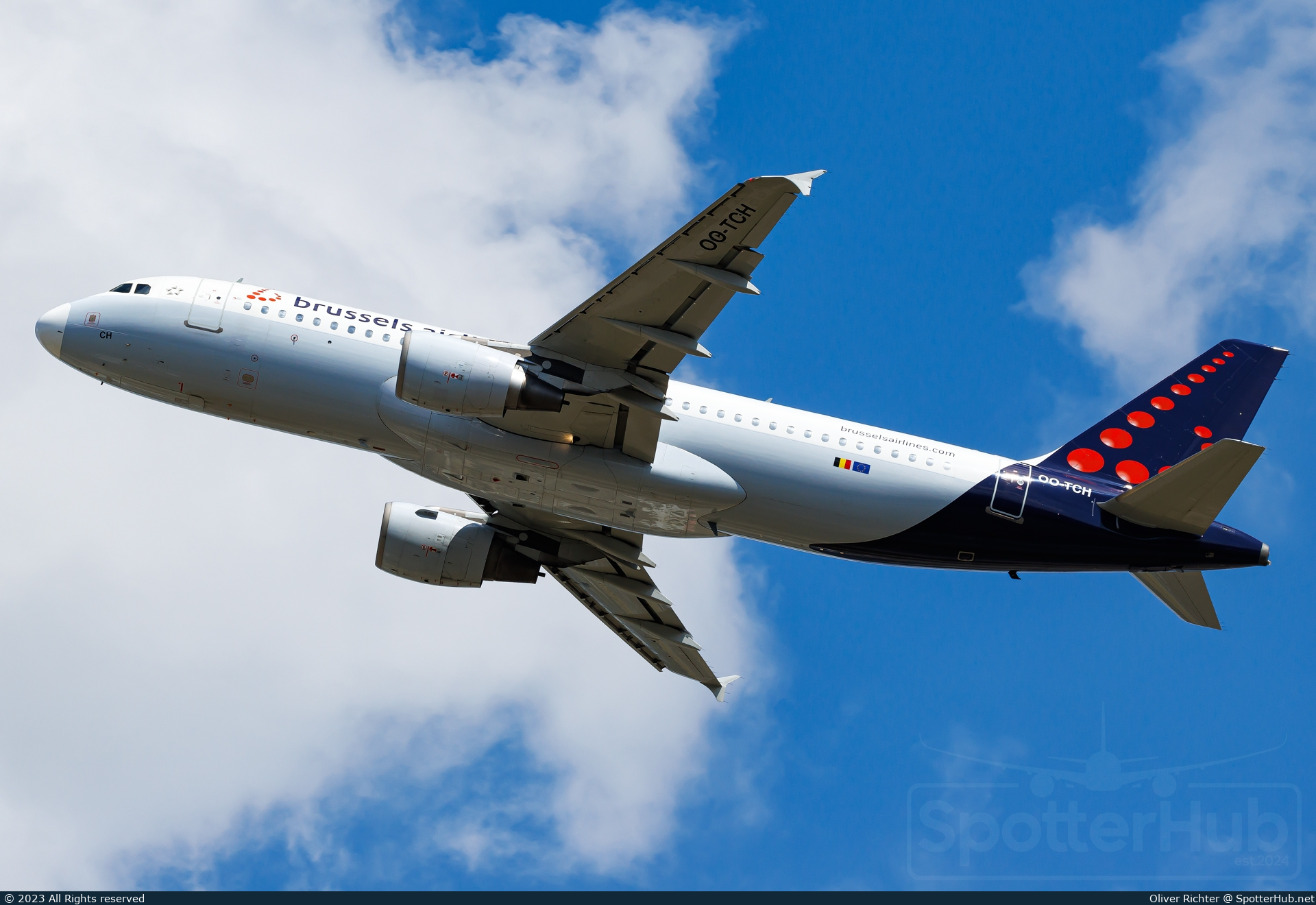 Photo of OO-TCH - Airbus A320-214 operated by Brussels Airlines