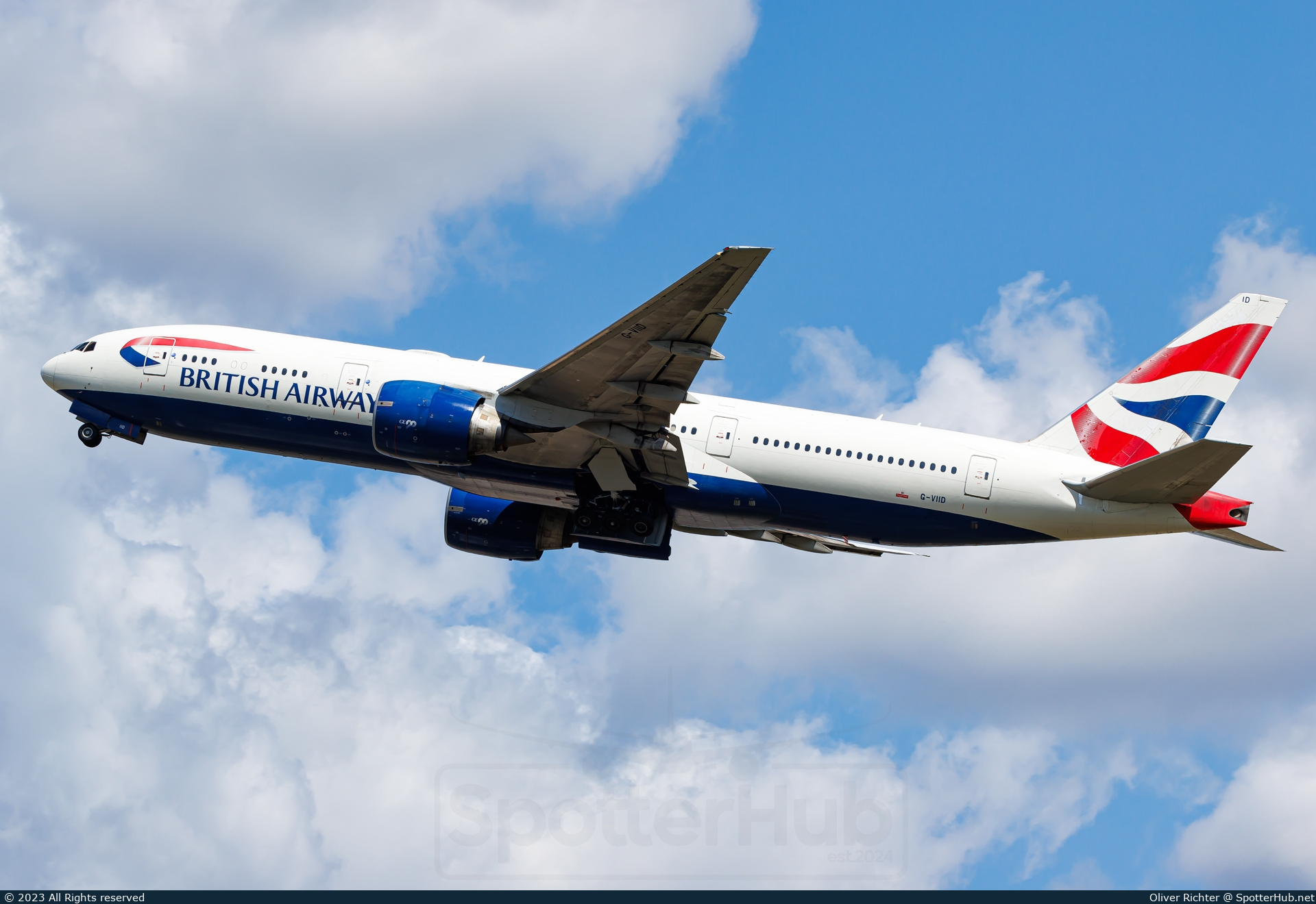 Photo of G-VIID - Boeing 777-236(ER) operated by British Airways