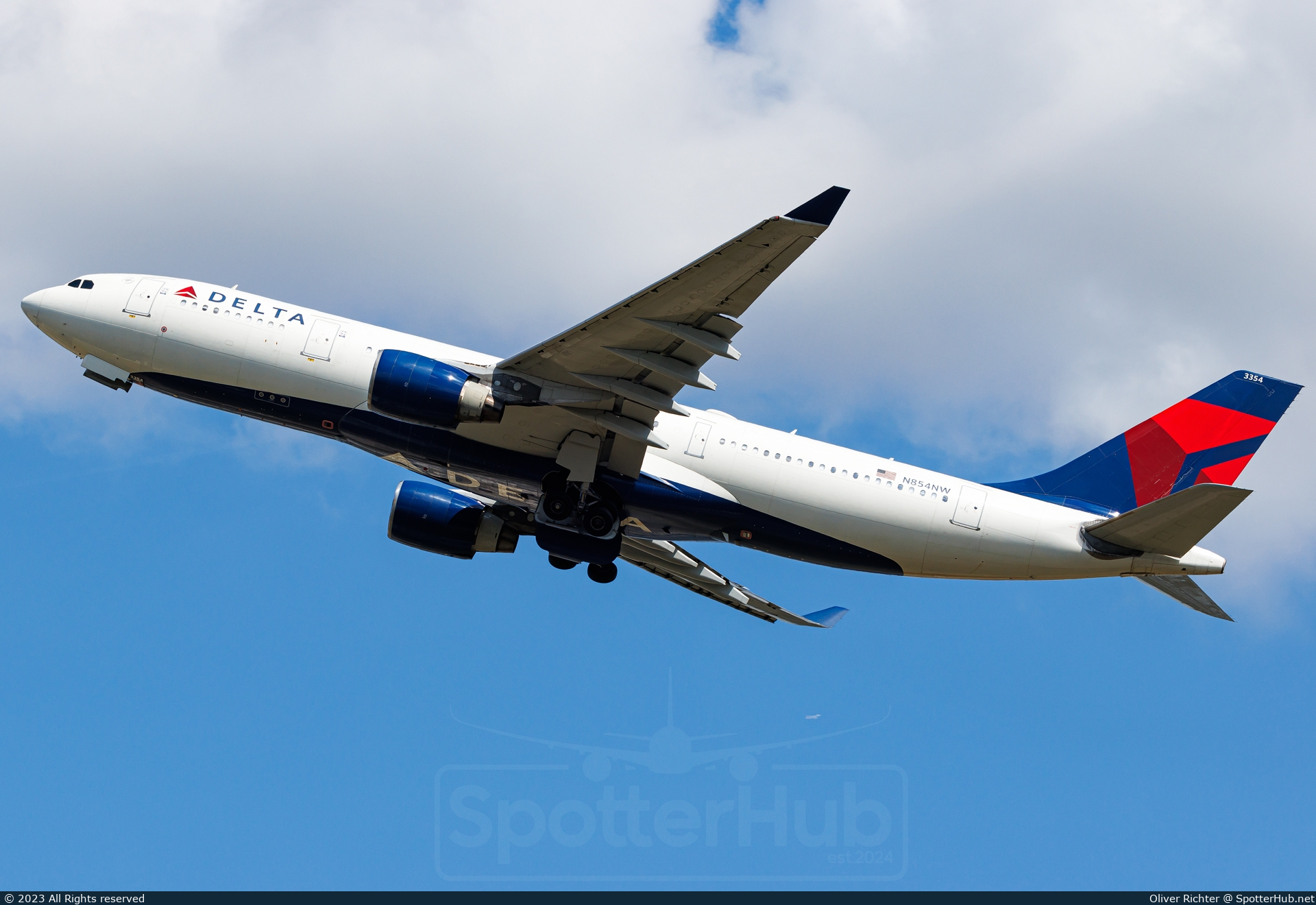 Photo of N854NW - Airbus A330-223 operated by Delta Air Lines