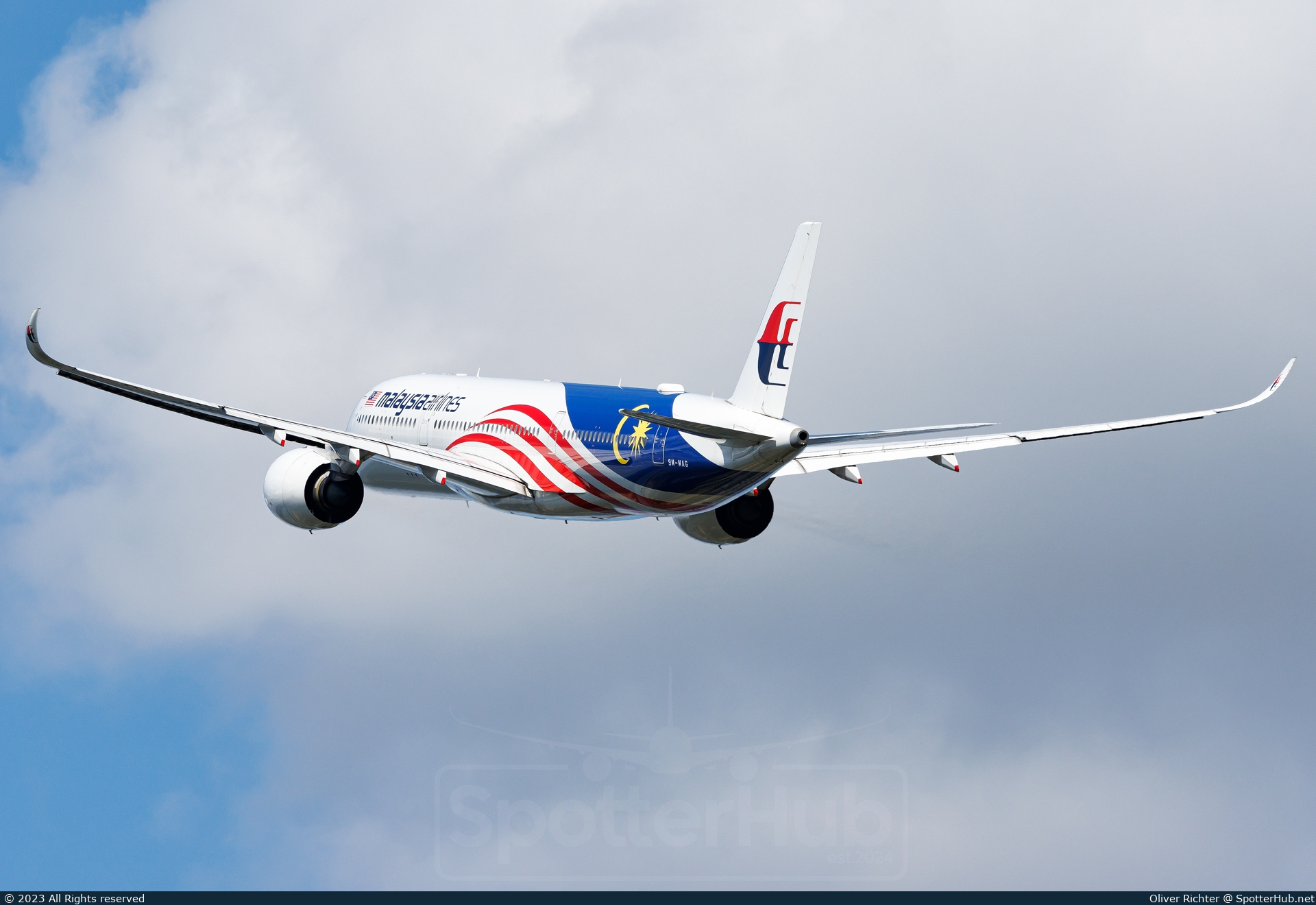 Photo of 9M-MAG - Airbus A350-941 operated by Malaysia Airlines