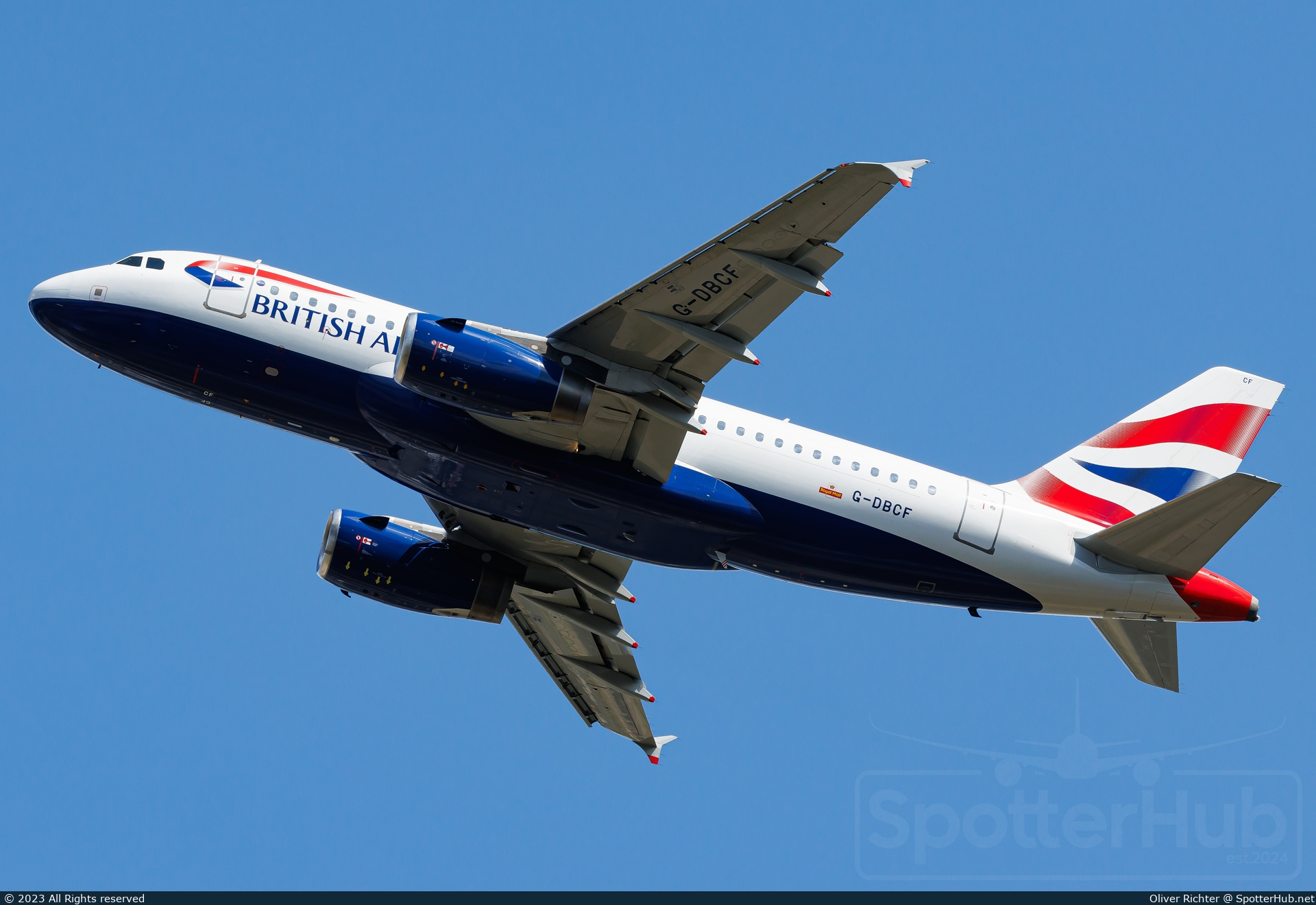 Photo of G-DBCF - Airbus A319-131 operated by British Airways