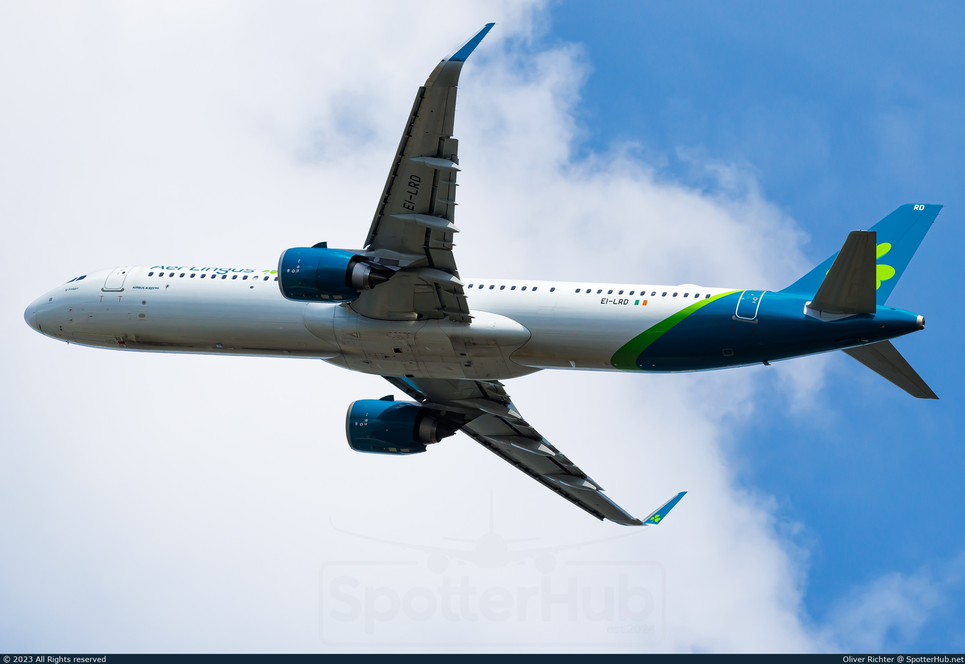 Photo of EI-LRD - Airbus A321-253NX operated by Aer Lingus