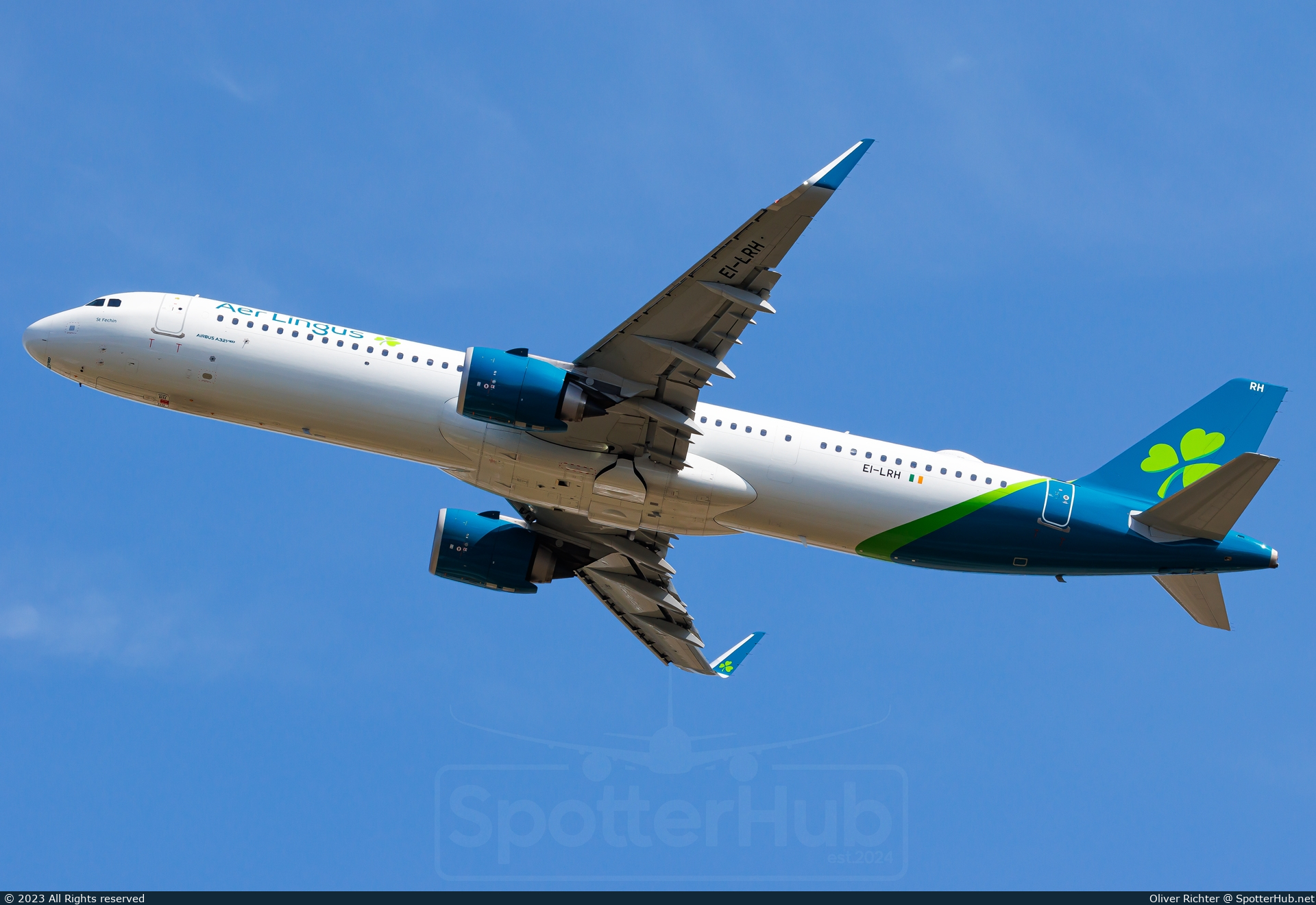 Photo of EI-LRH - Airbus A321-253NX operated by Aer Lingus