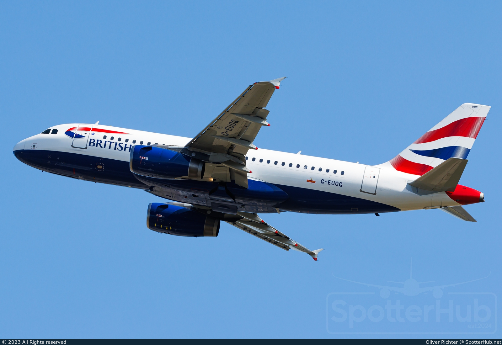 Photo of G-EUOG - Airbus A319-131 operated by British Airways