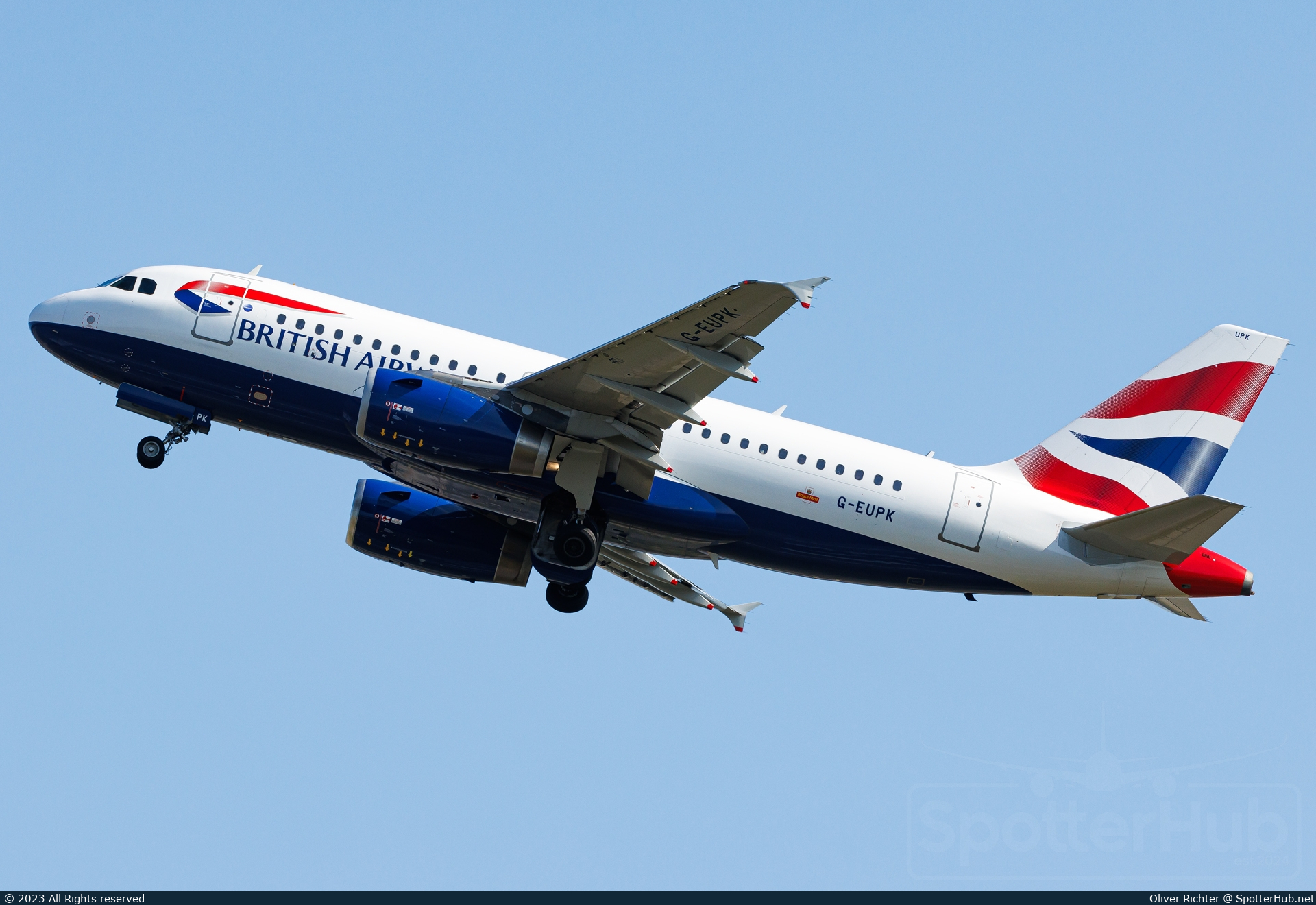Photo of G-EUPK - Airbus A319-131 operated by British Airways