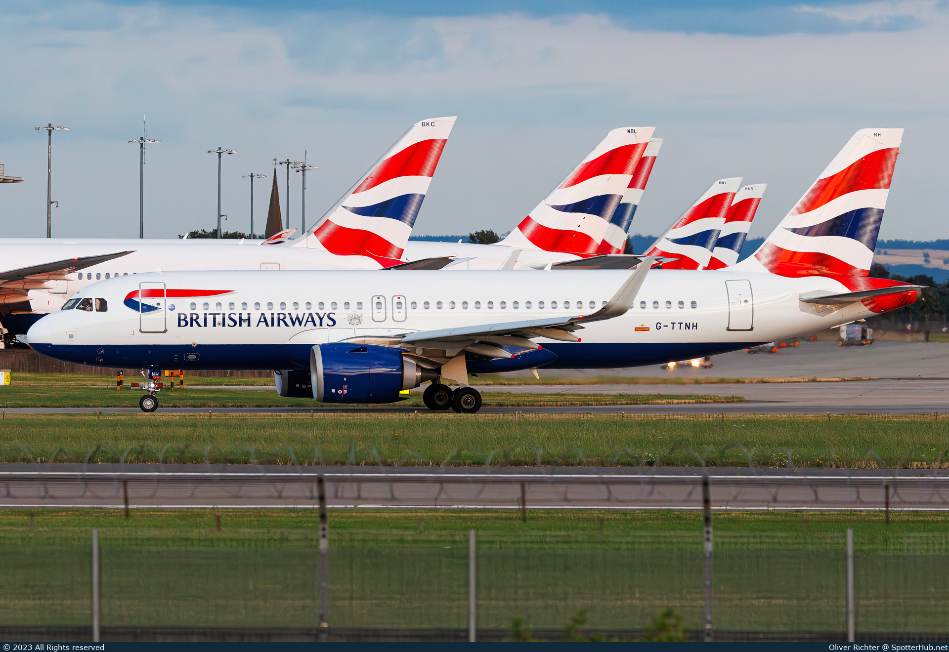 Photo of G-TTNH - Airbus A320-251N operated by British Airways