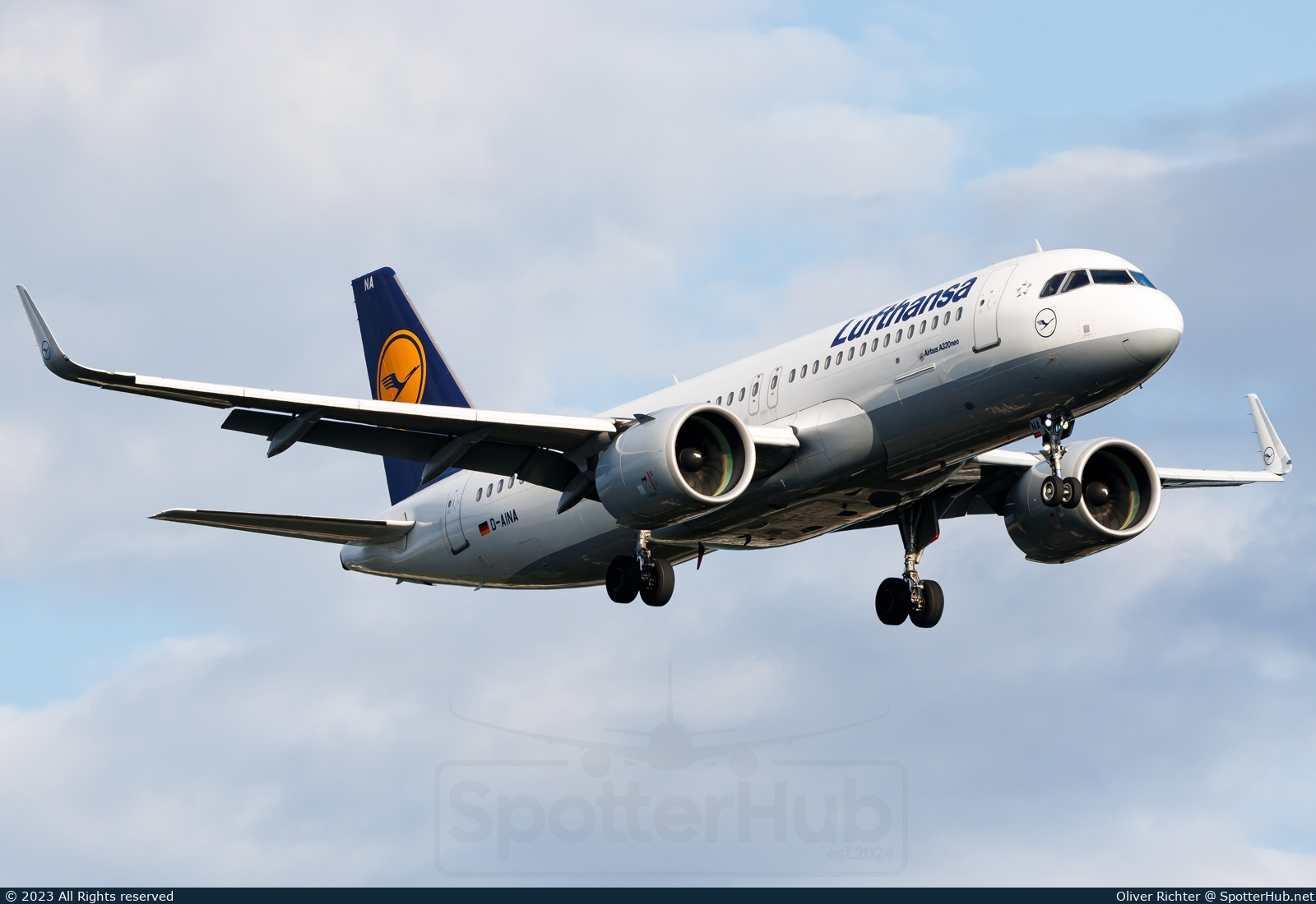 Photo of D-AINA - Airbus A320-271N operated by Lufthansa