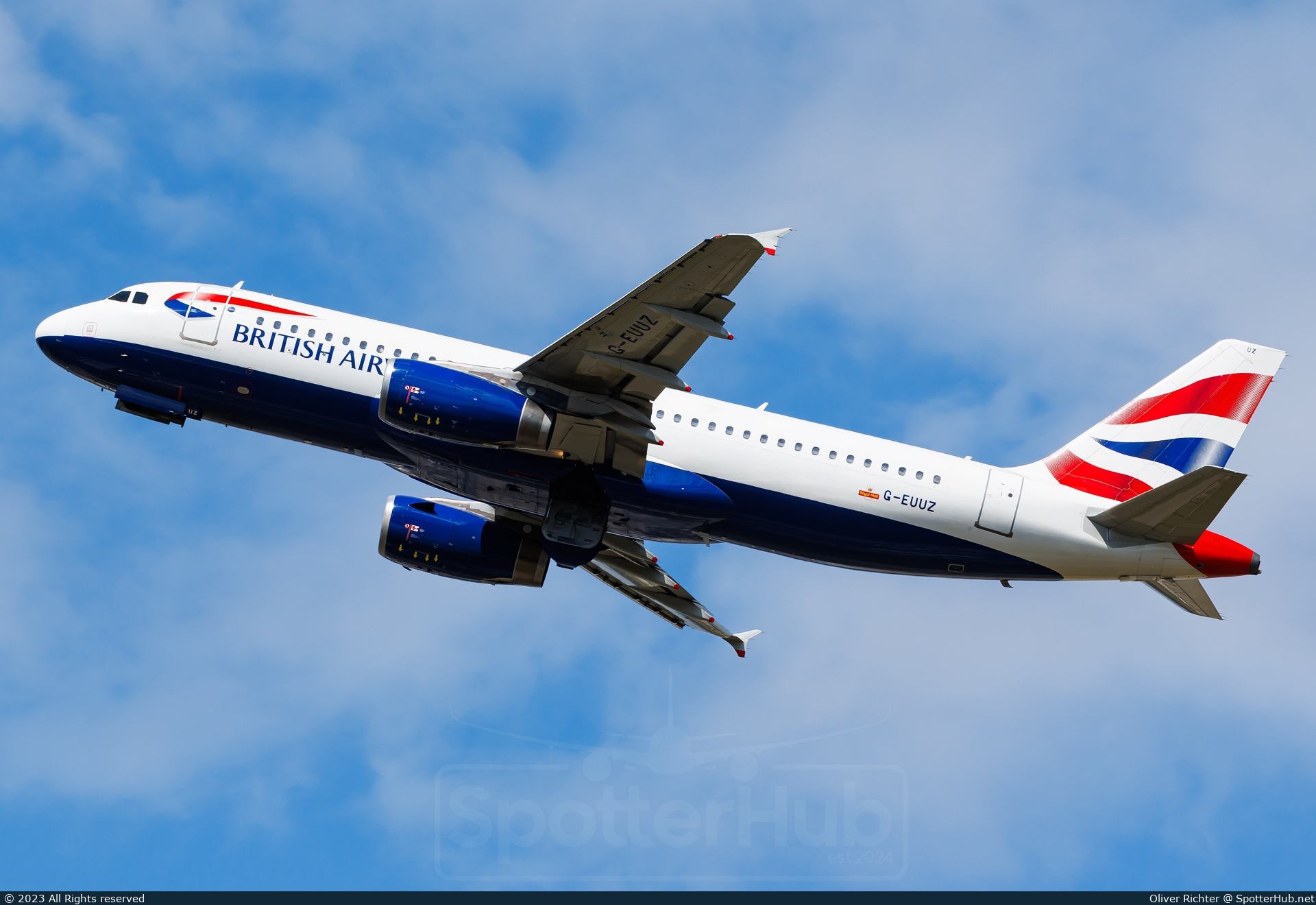 Photo of G-EUUZ - Airbus A320-232 operated by British Airways