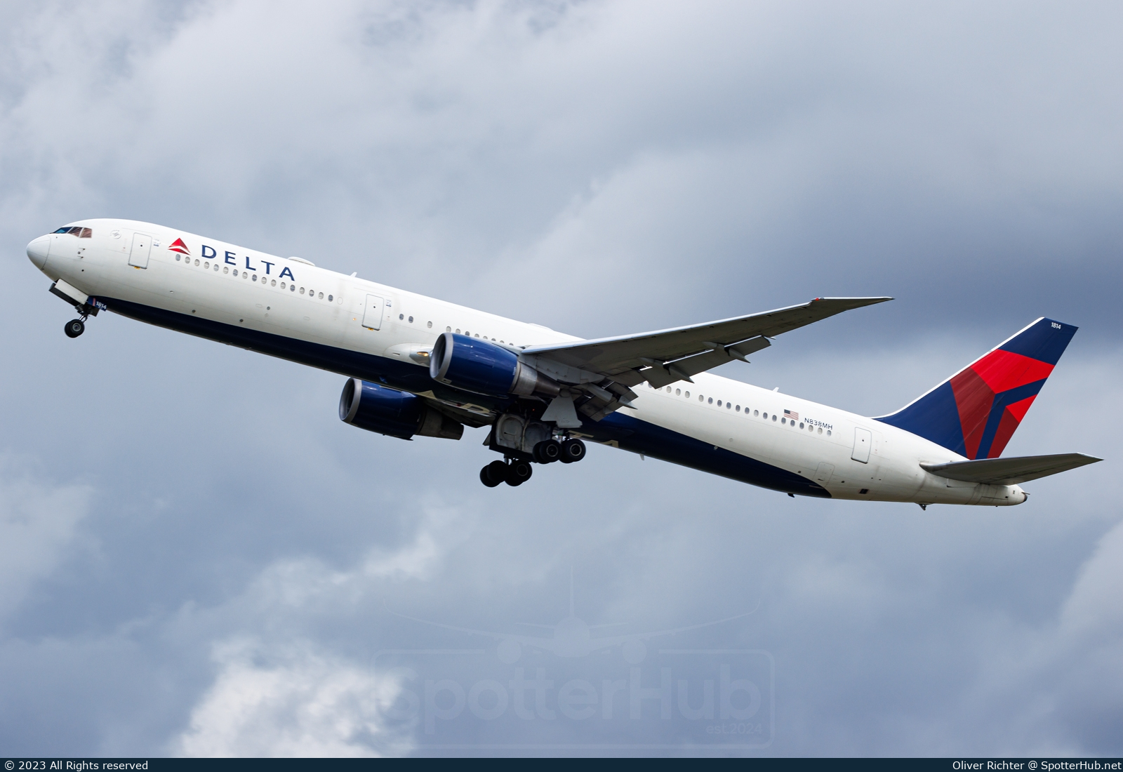 Photo of N838MH - Boeing 767-432(ER) operated by Delta Air Lines