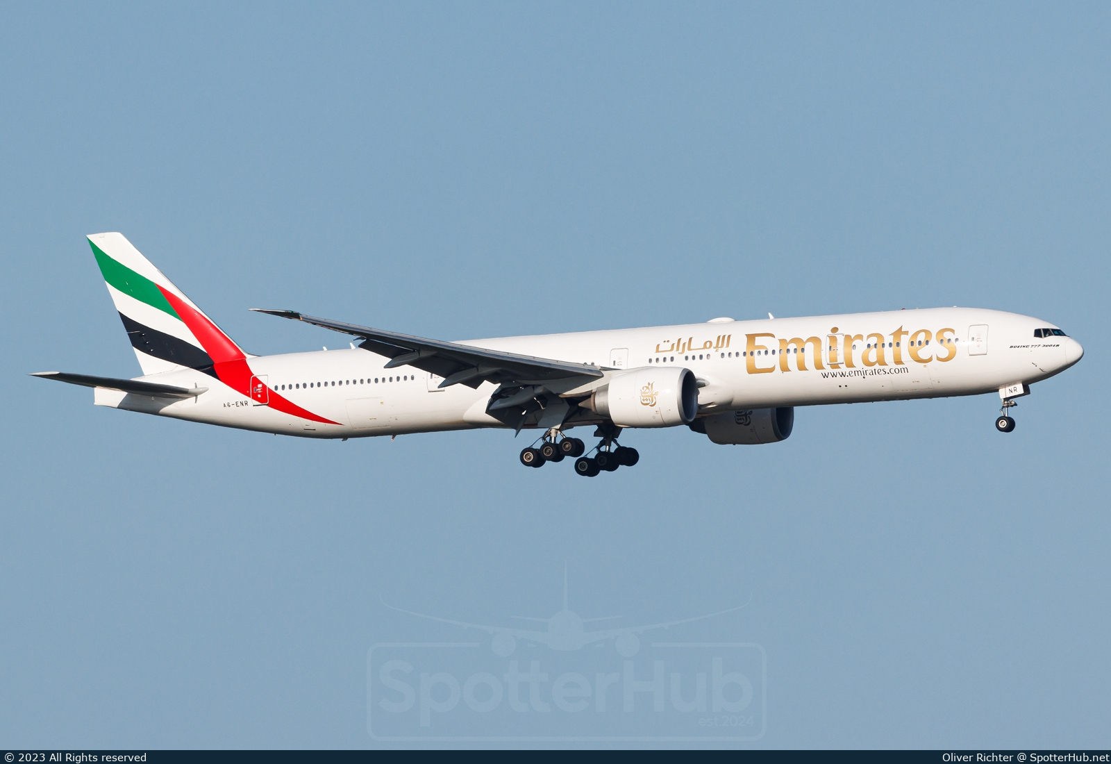 Photo of A6-ENR - Boeing 777-31H(ER) operated by Emirates
