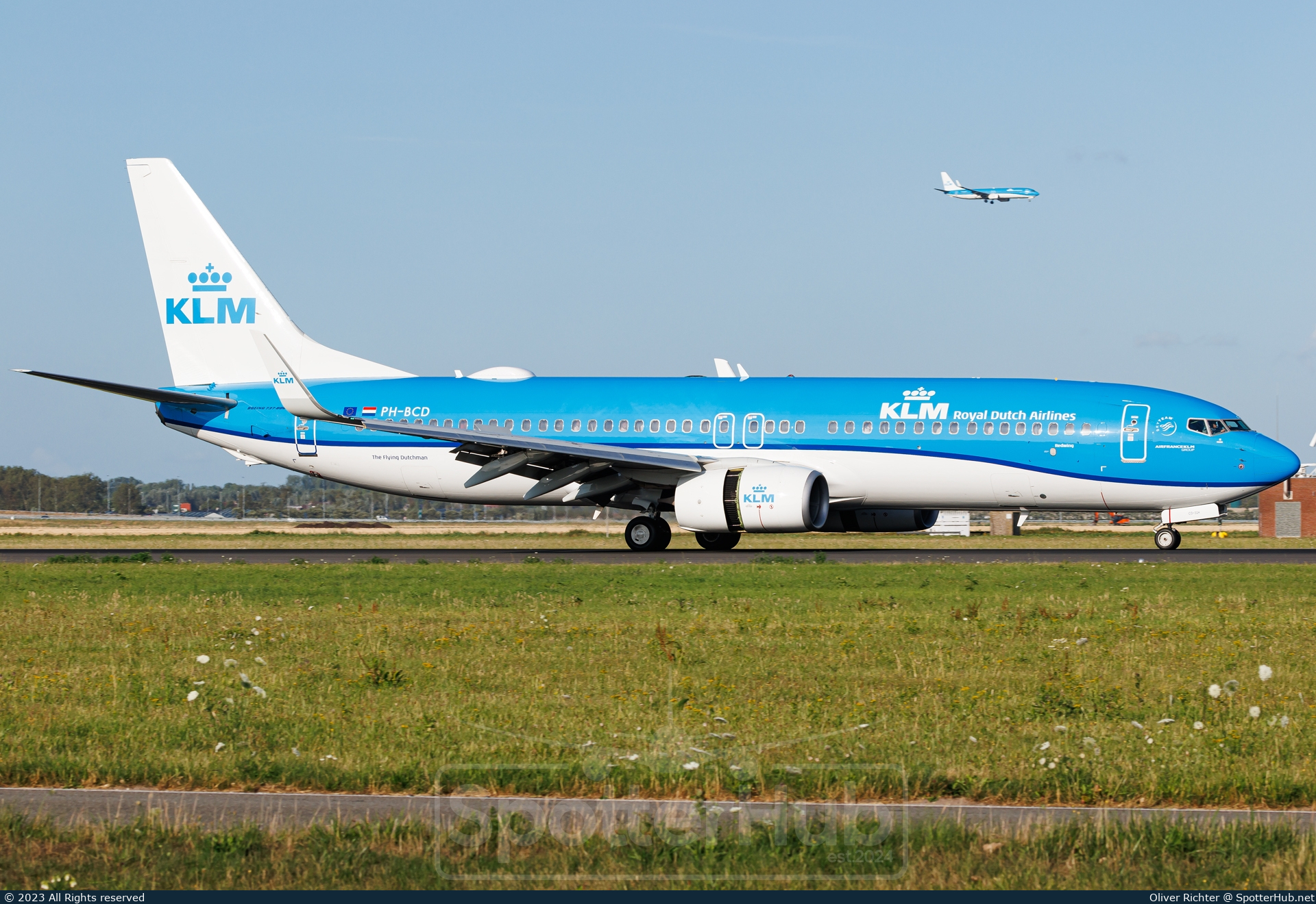 Photo of PH-BCD - Boeing 737-8K2 operated by KLM Royal Dutch Airlines