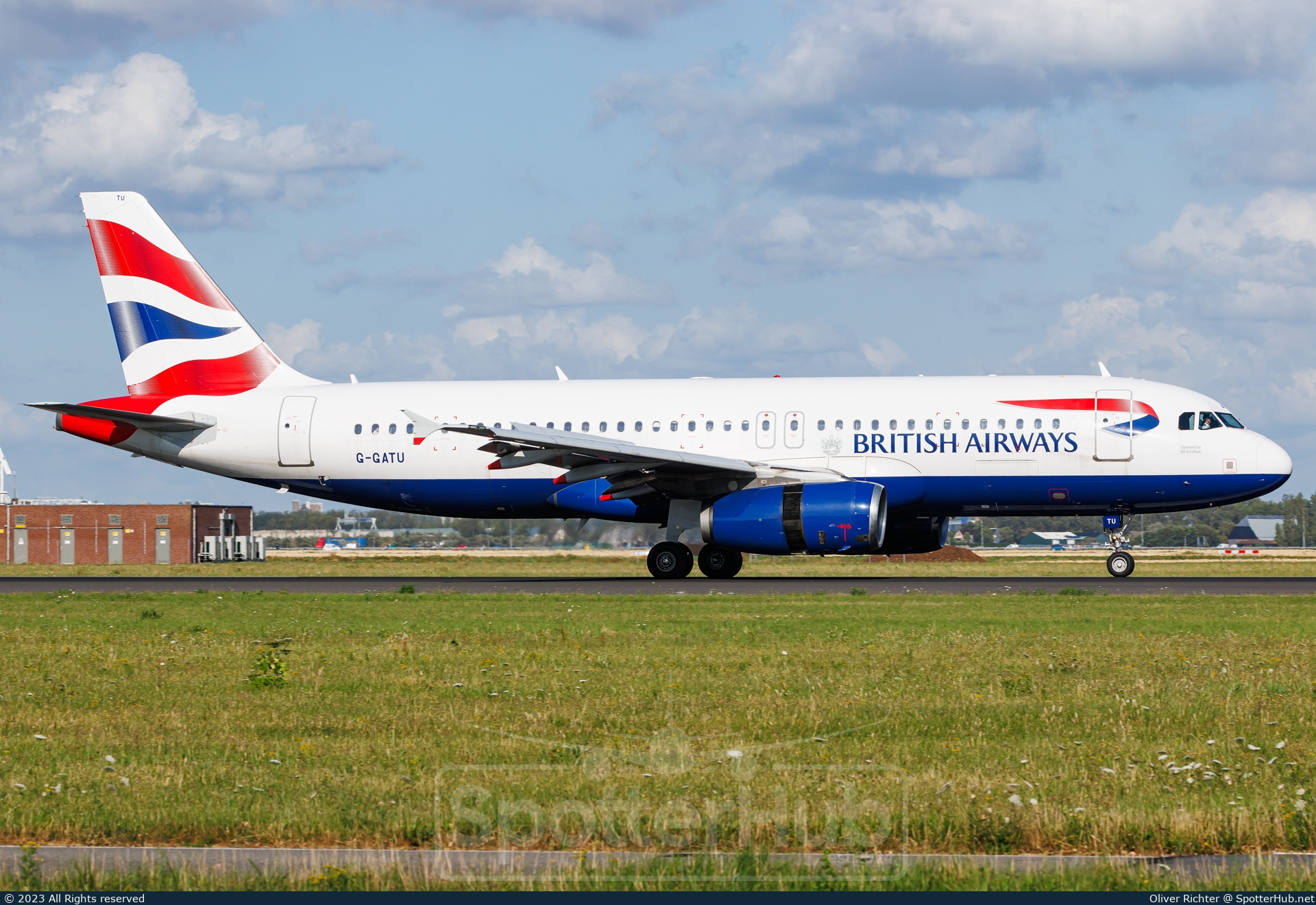 Photo of G-GATU - Airbus A320-232 operated by British Airways (opb BA Euroflyer)
