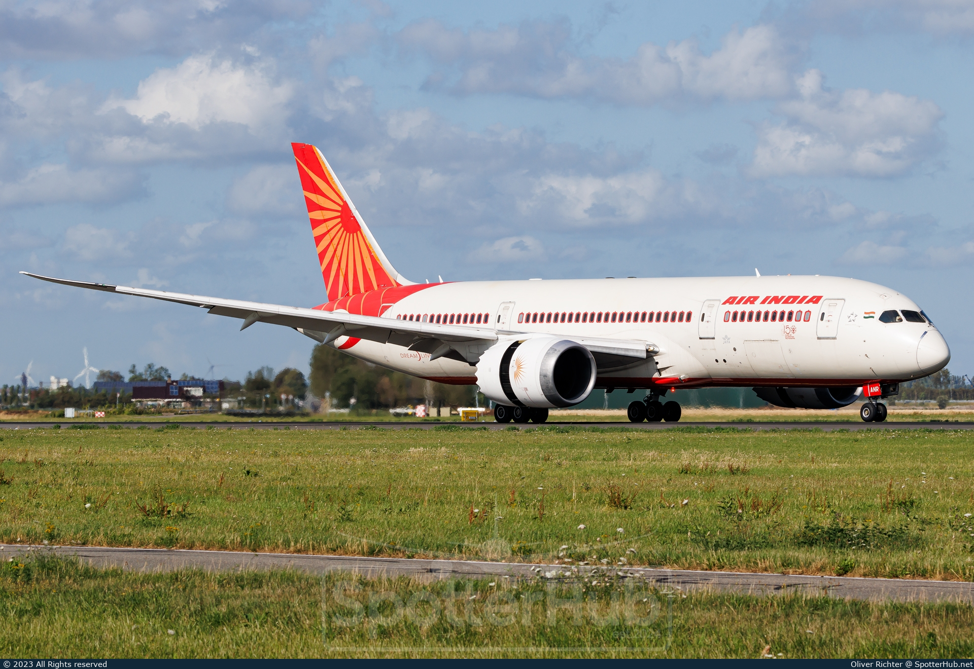 Photo of VT-ANR - Boeing 787-8 Dreamliner operated by Air India