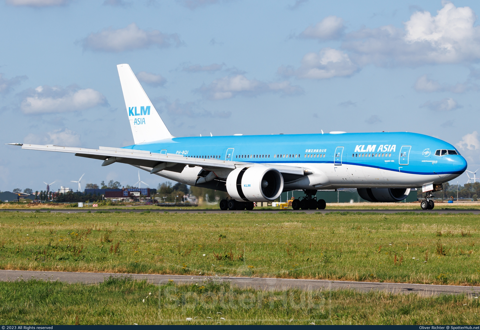 Photo of PH-BQI - Boeing 777-206(ER) operated by KLM Asia