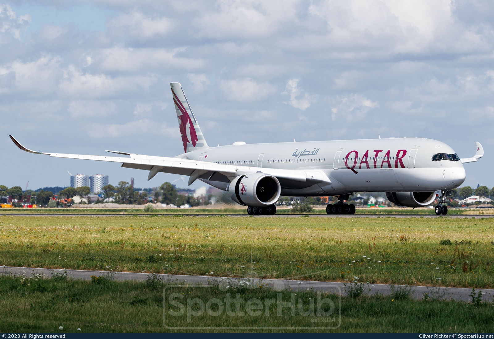 Photo of A7-AOB - Airbus A350-1041 operated by Qatar Airways