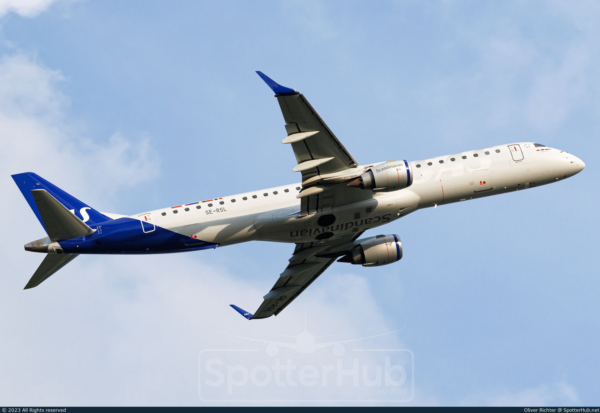 Photo of SE-RSL - Embraer ERJ-195LR operated by SAS Link