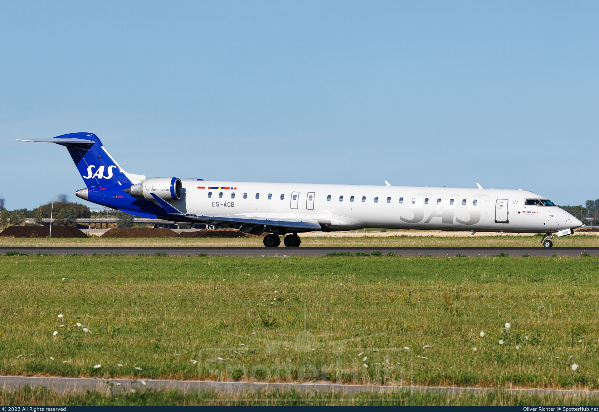 Photo of ES-ACB - Bombardier CRJ-900ER operated by SAS Scandinavian Airlines (opb Xfly)