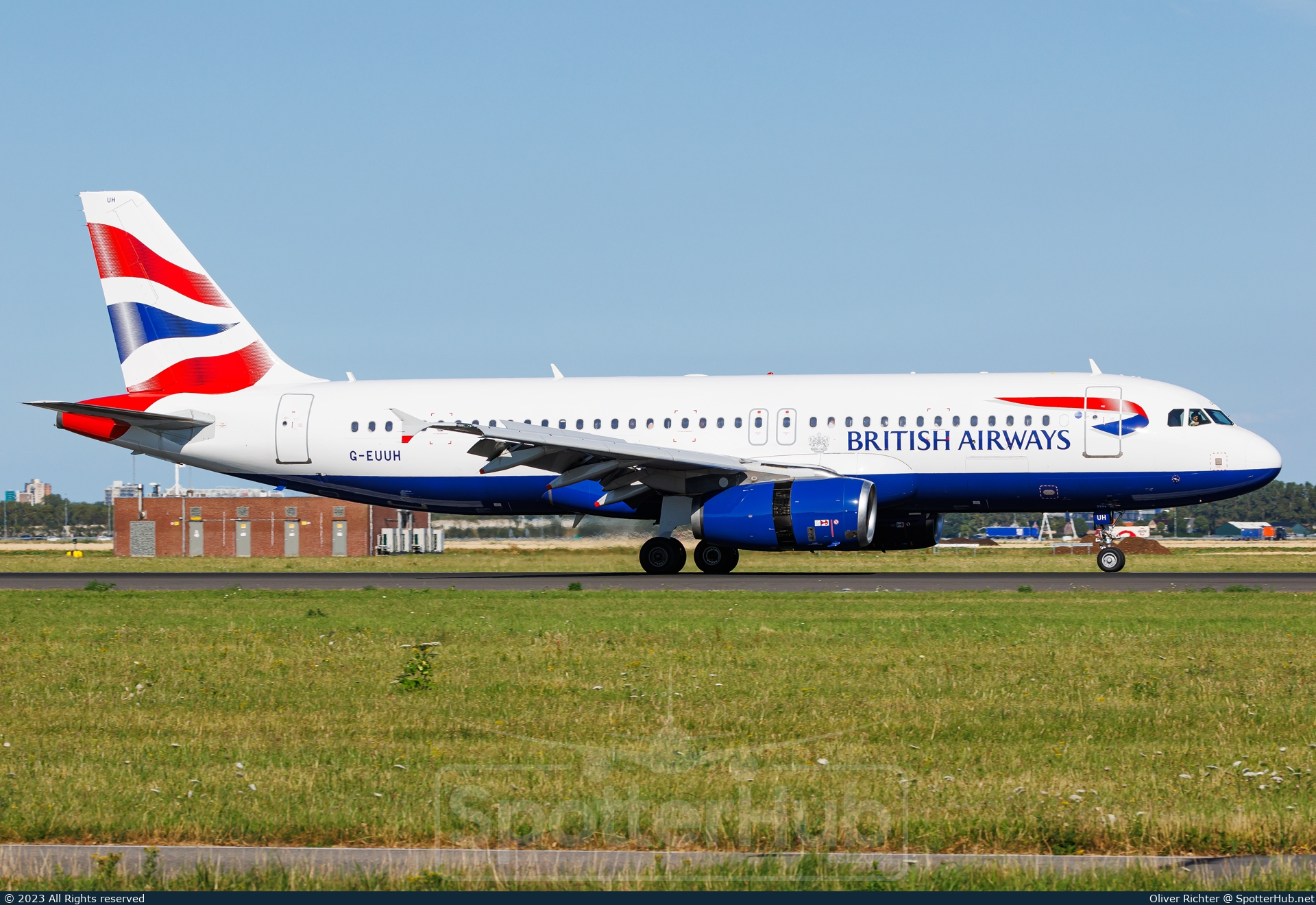 Photo of G-EUUH - Airbus A320-232 operated by British Airways