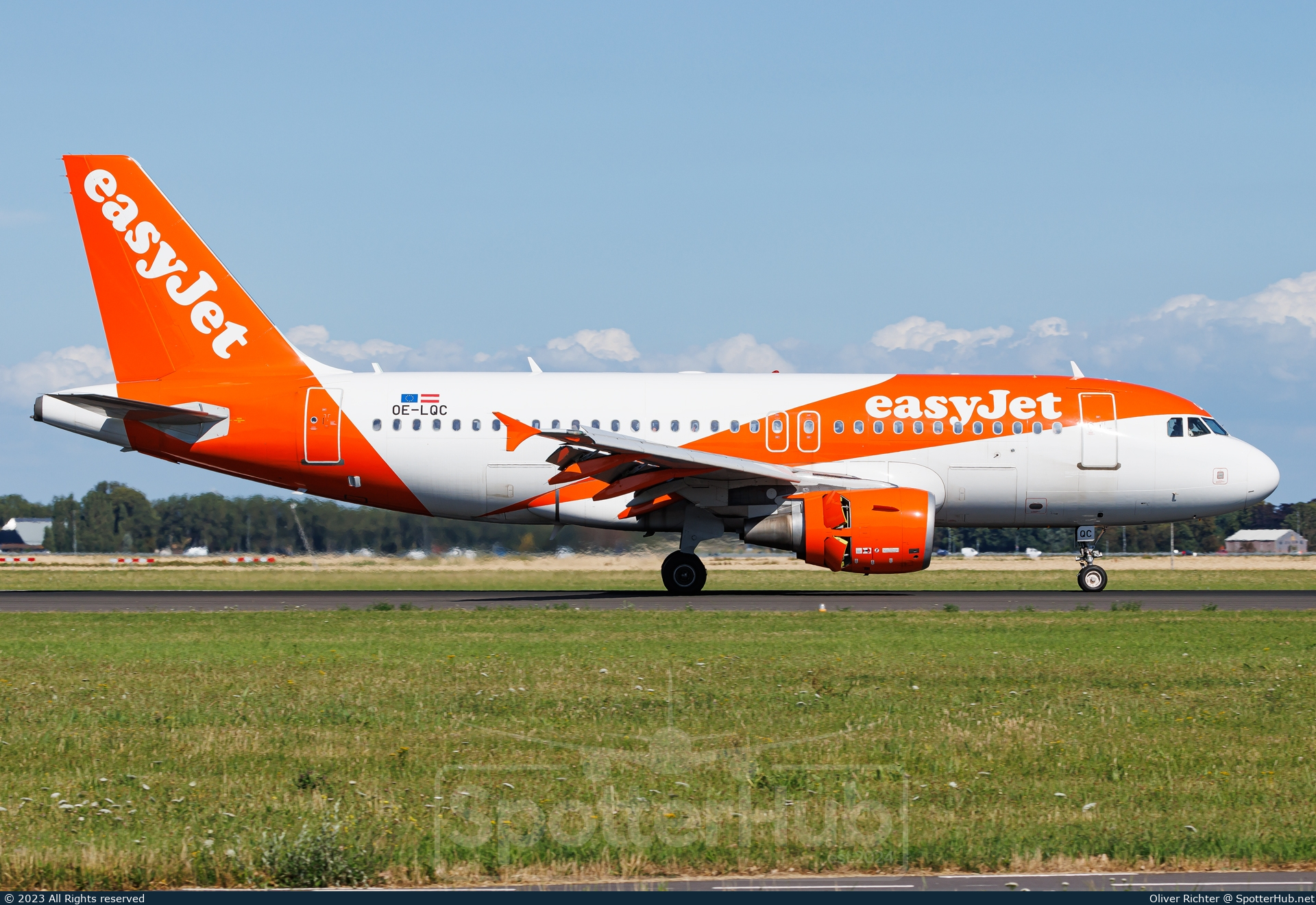 Photo of OE-LQC - Airbus A319-111 operated by easyJet Europe
