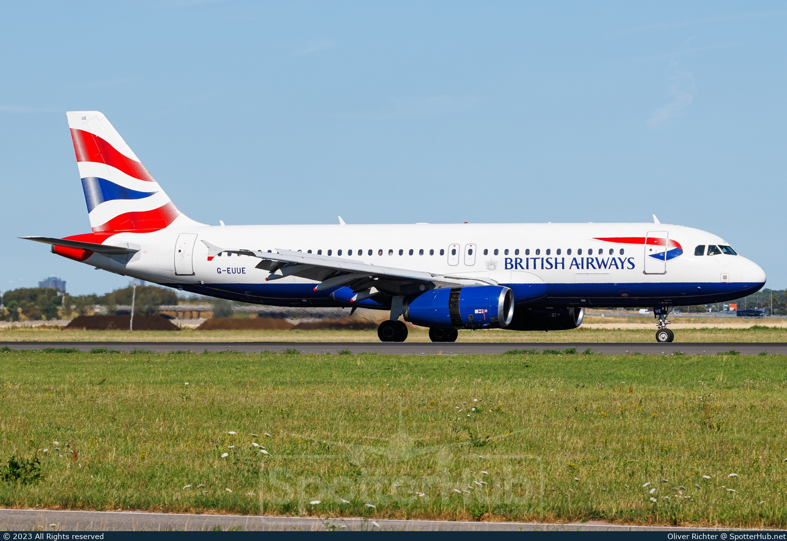 Photo of G-EUUE - Airbus A320-232 operated by British Airways