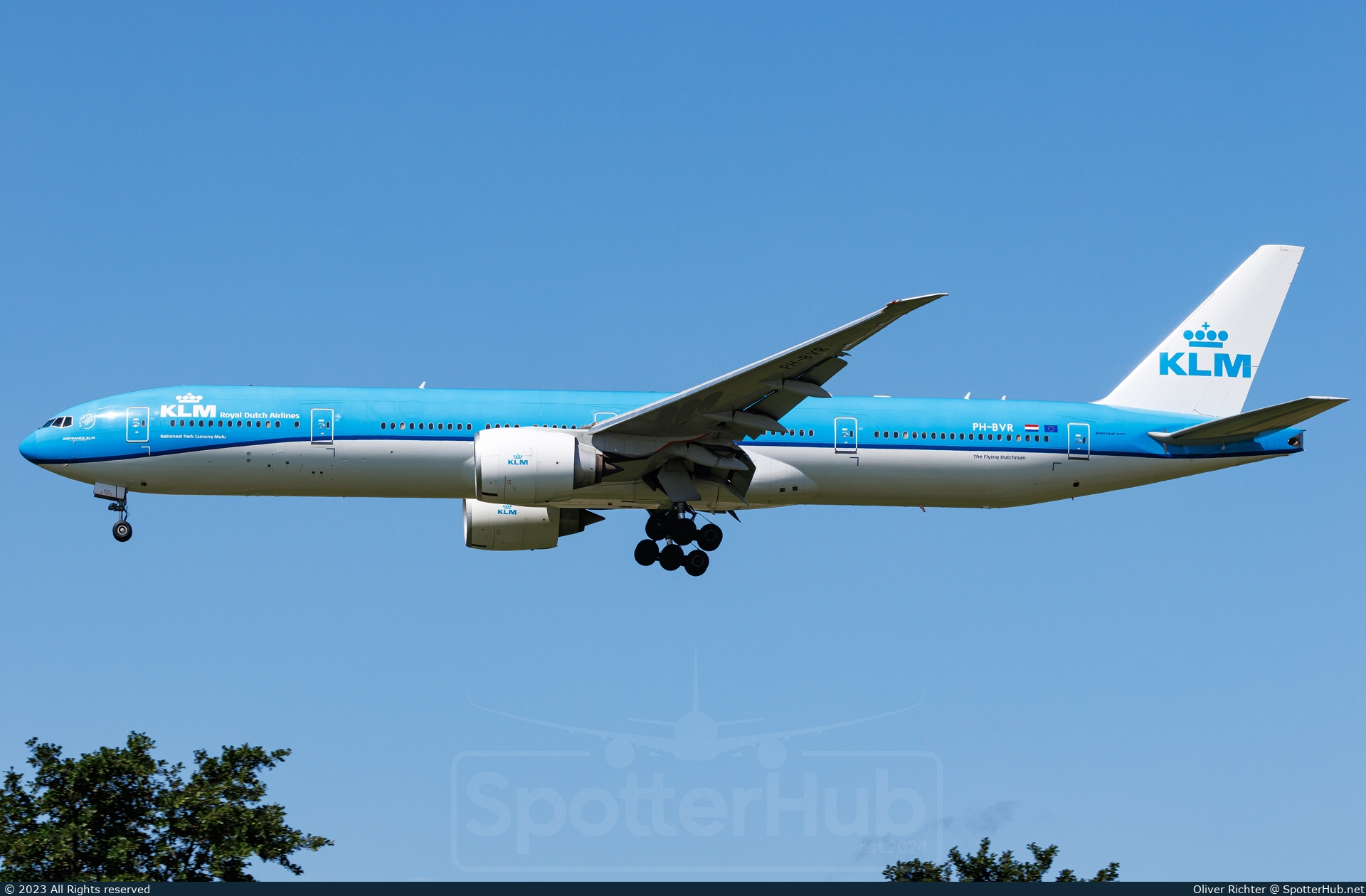 Photo of PH-BVR - Boeing 777-306(ER) operated by KLM Royal Dutch Airlines