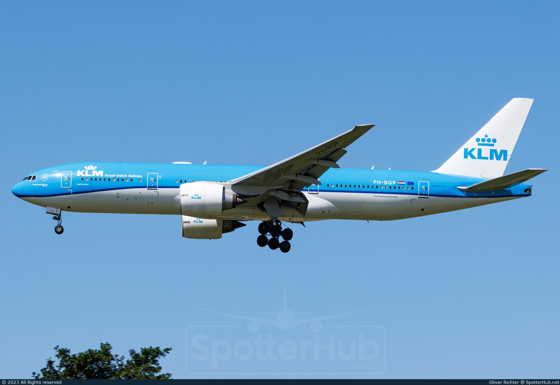 Photo of PH-BQP - Boeing 777-206(ER) operated by KLM Royal Dutch Airlines