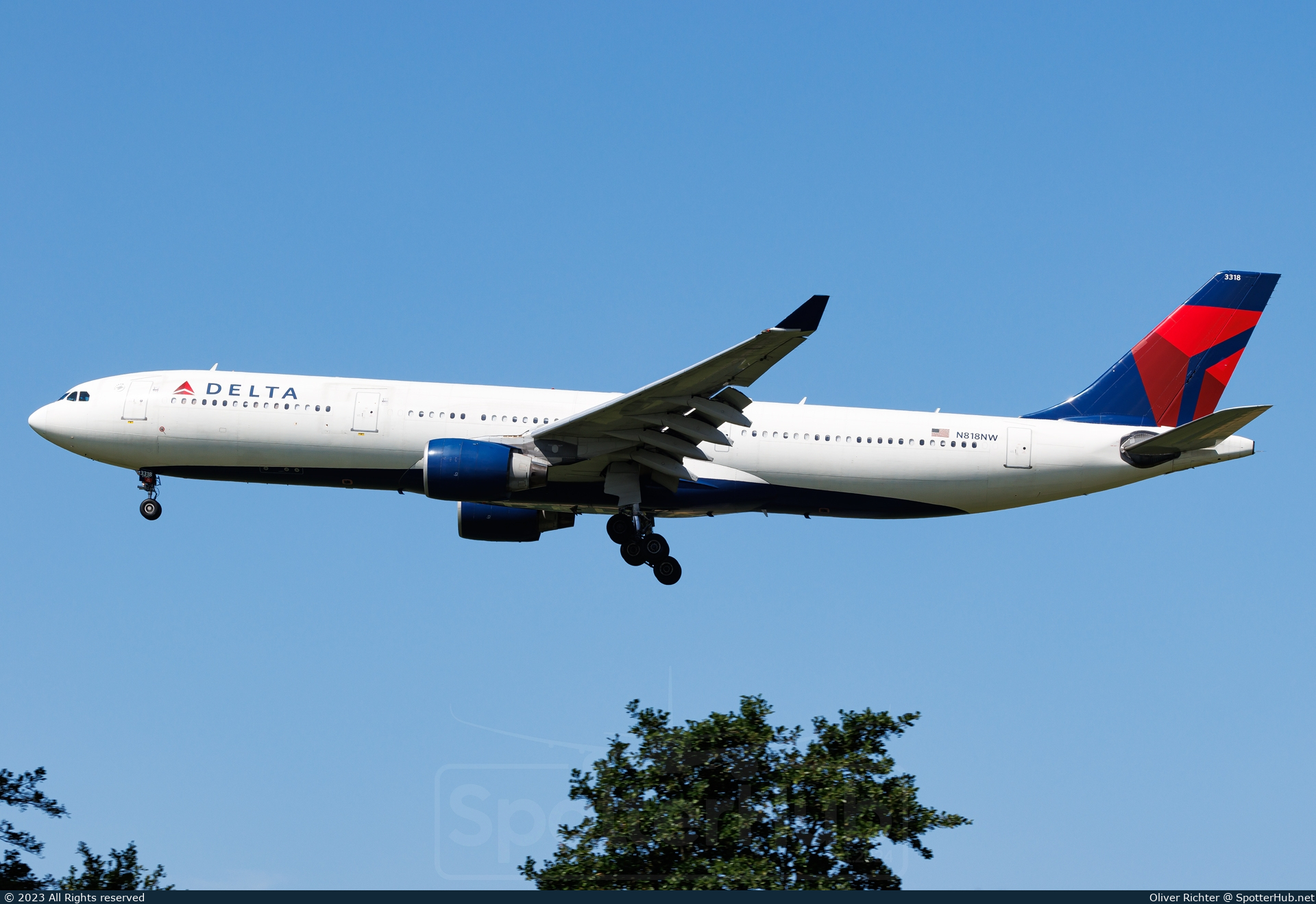 Photo of N818NW - Airbus A330-323 operated by Delta Air Lines