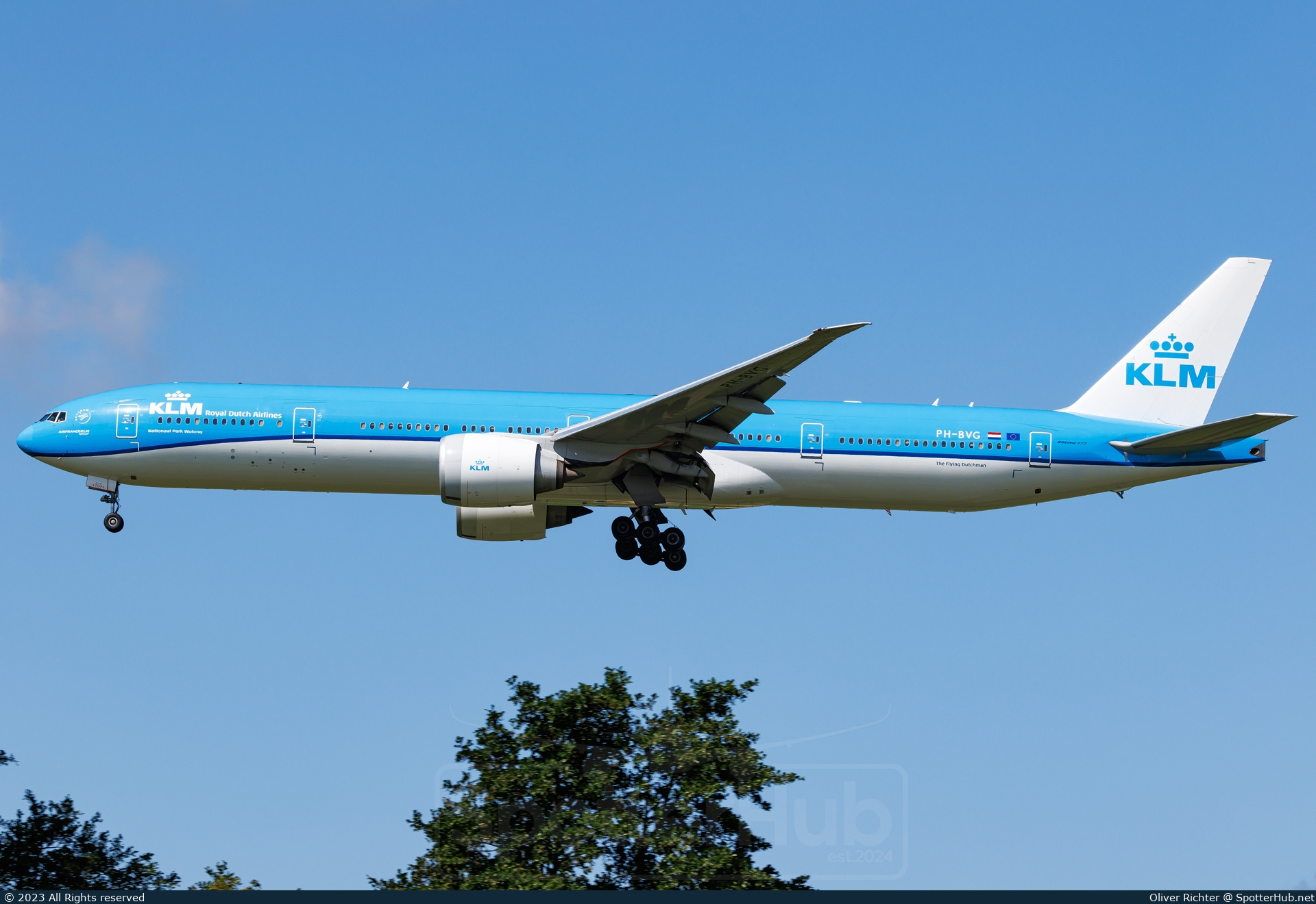 Photo of PH-BVG - Boeing 777-306(ER) operated by KLM Royal Dutch Airlines