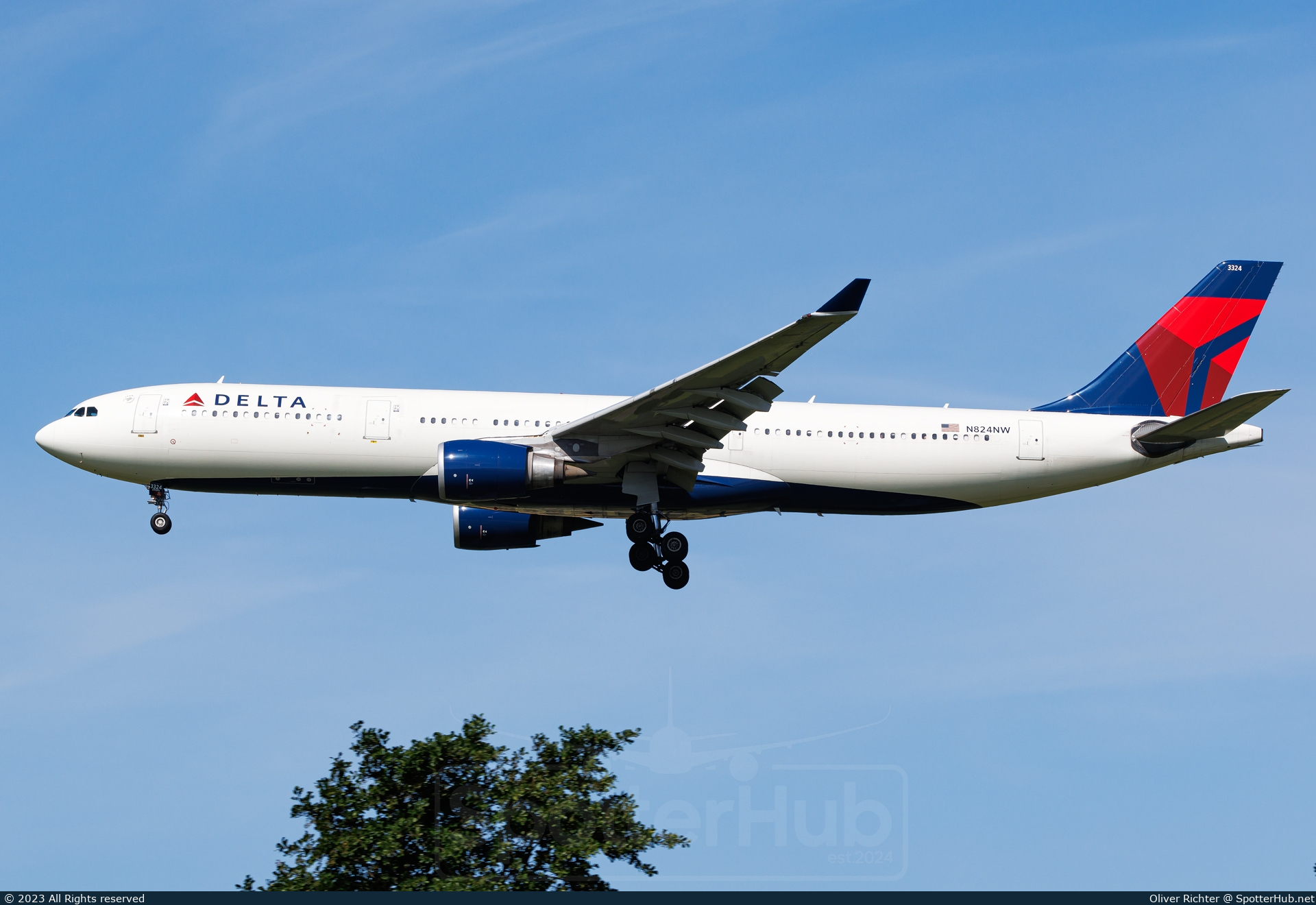 Photo of N824NW - Airbus A330-302 operated by Delta Air Lines
