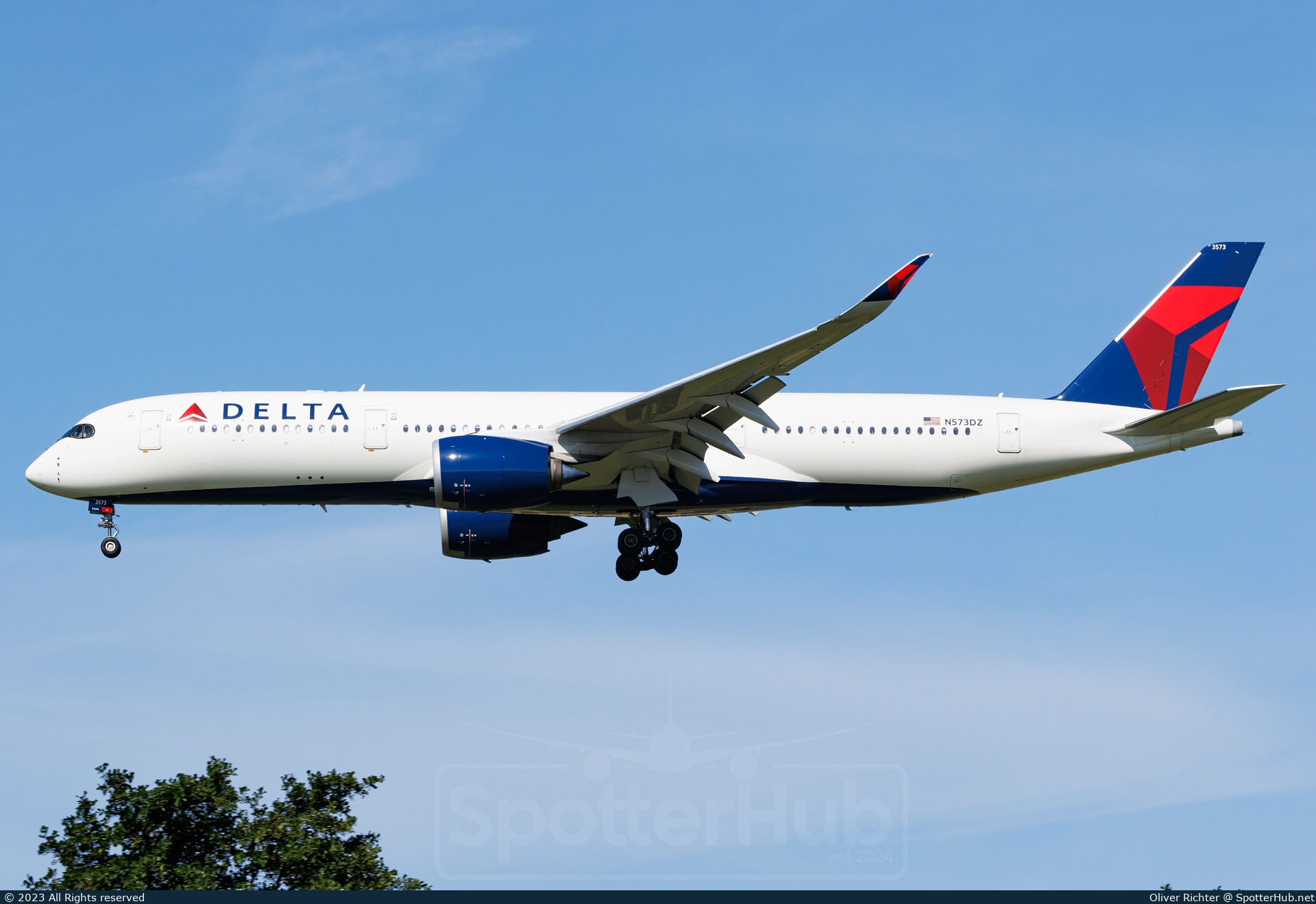 Photo of N573DZ - Airbus A350-941 operated by Delta Air Lines