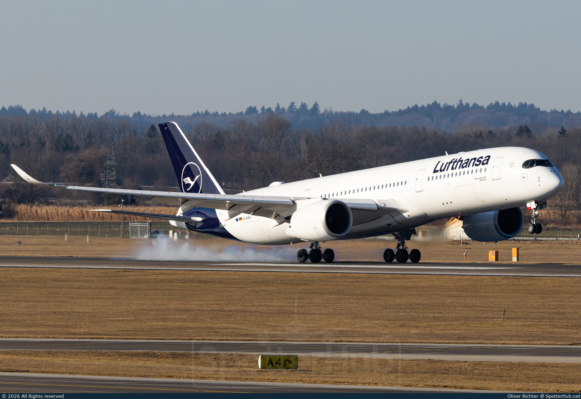 Photo of D-AIXG - Airbus A350-941 operated by Lufthansa