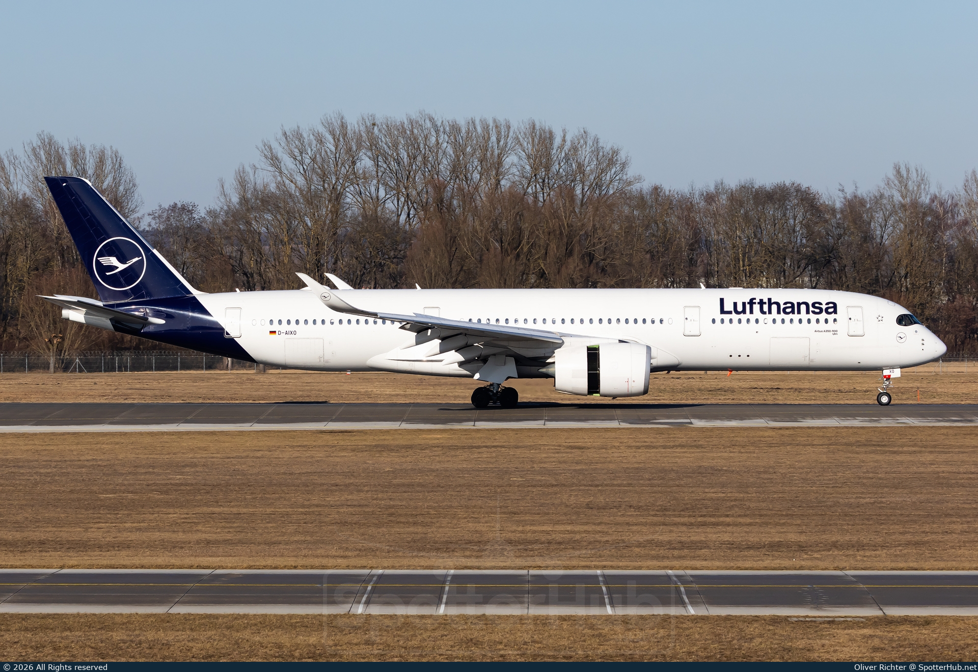 Photo of D-AIXO - Airbus A350-941 operated by Lufthansa