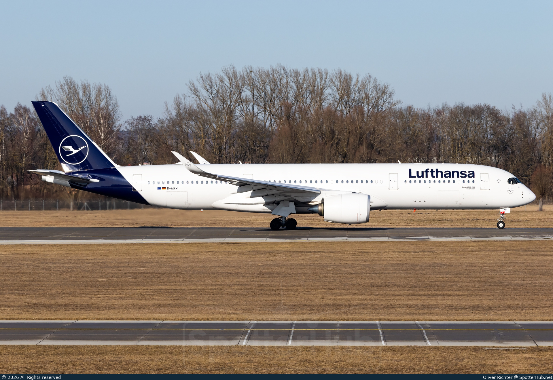 Photo of D-AIXW - Airbus A350-941 operated by Lufthansa