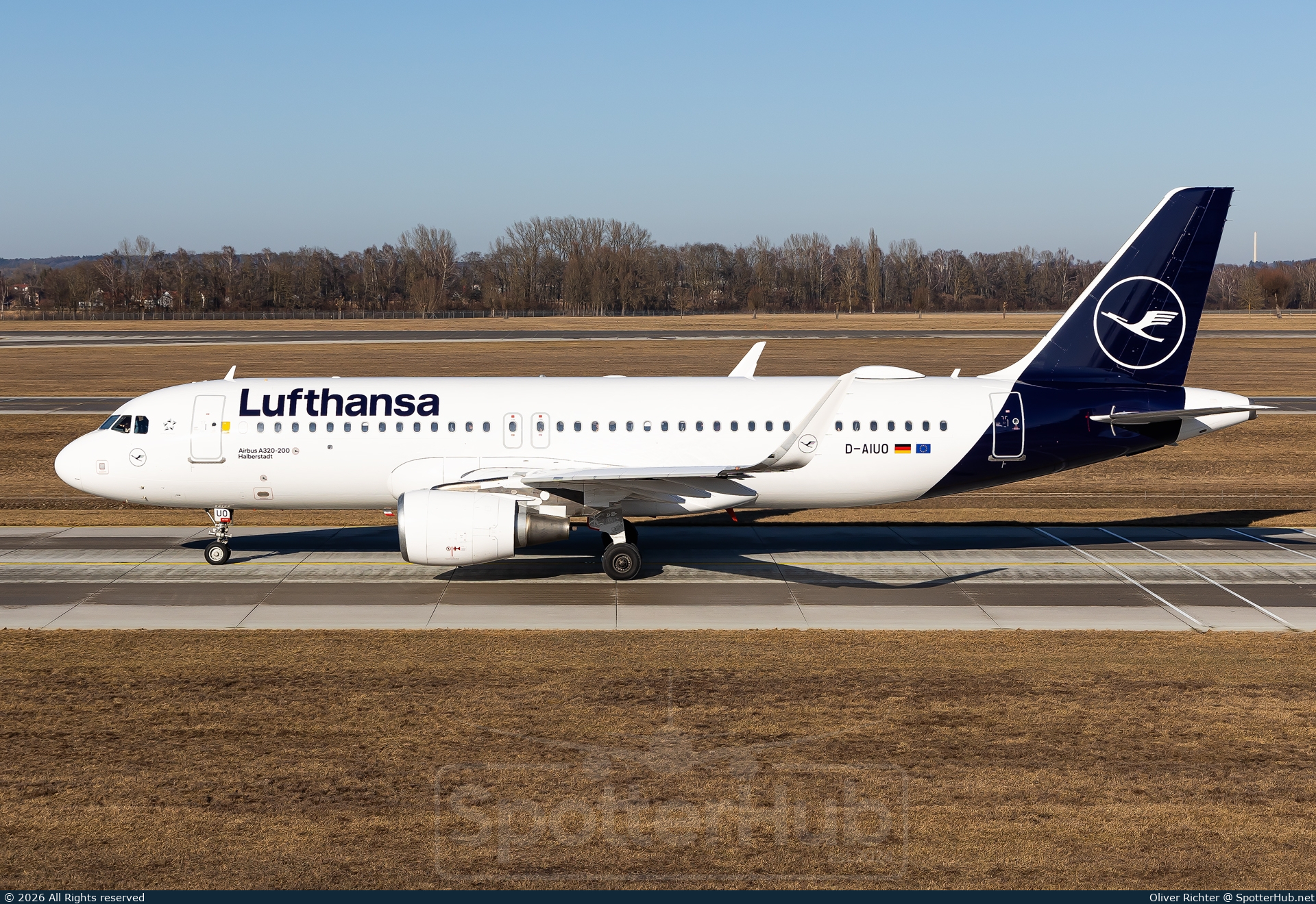 Photo of D-AIUO - Airbus A320-214 operated by Lufthansa