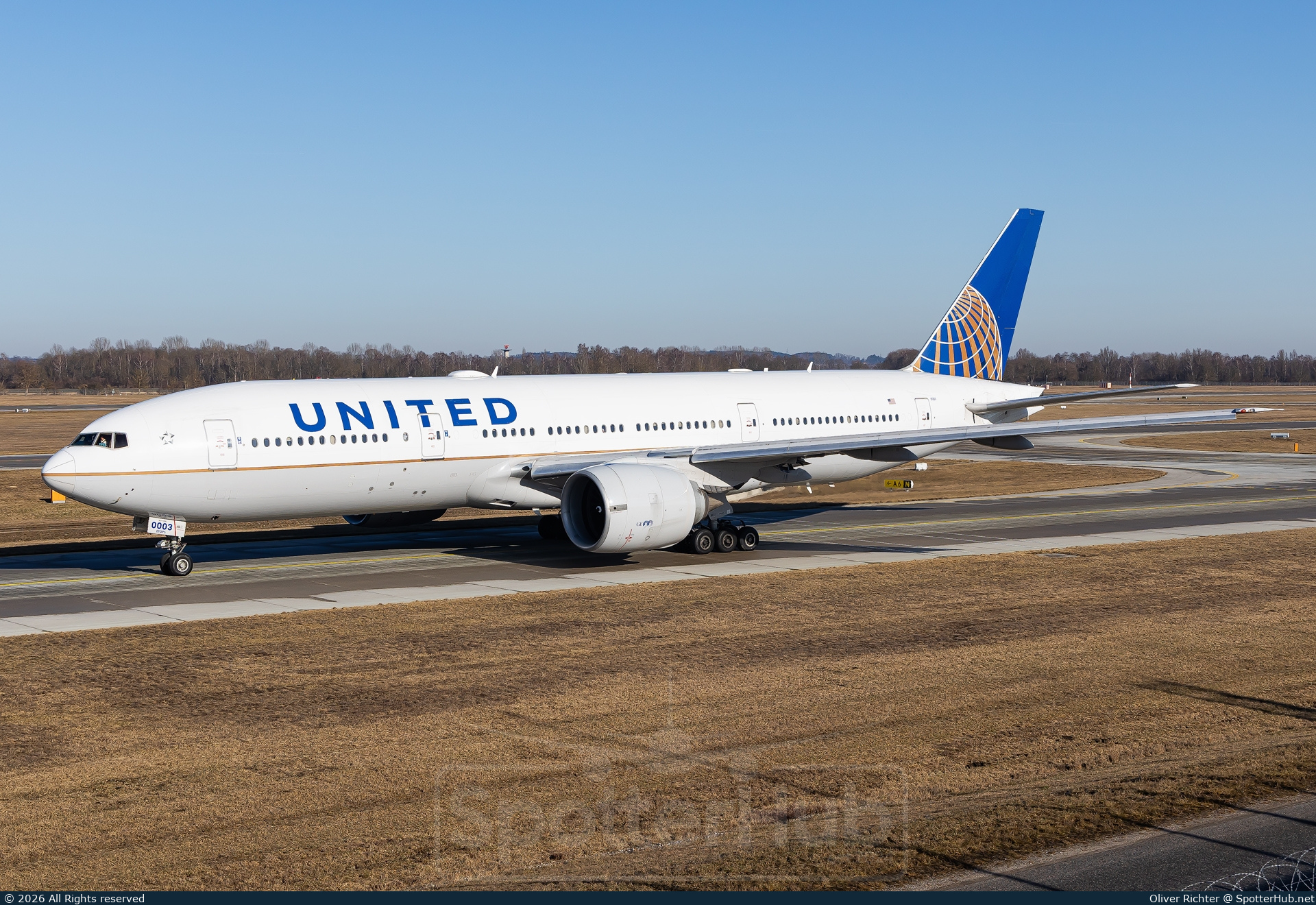 Photo of N78003 - Boeing 777-224(ER) operated by United Airlines