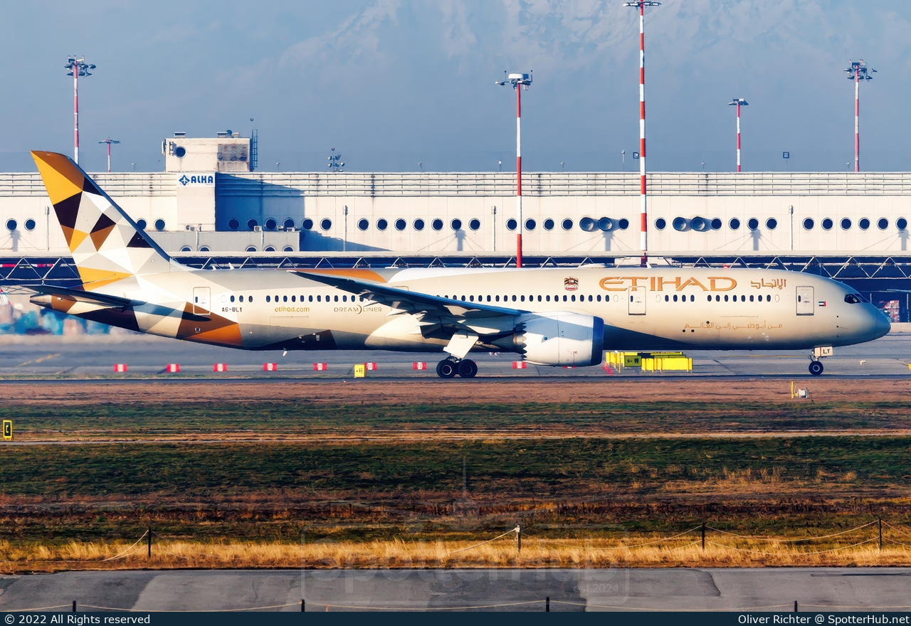 Photo of A6-BLY - Boeing 787-9 Dreamliner operated by Etihad Airways
