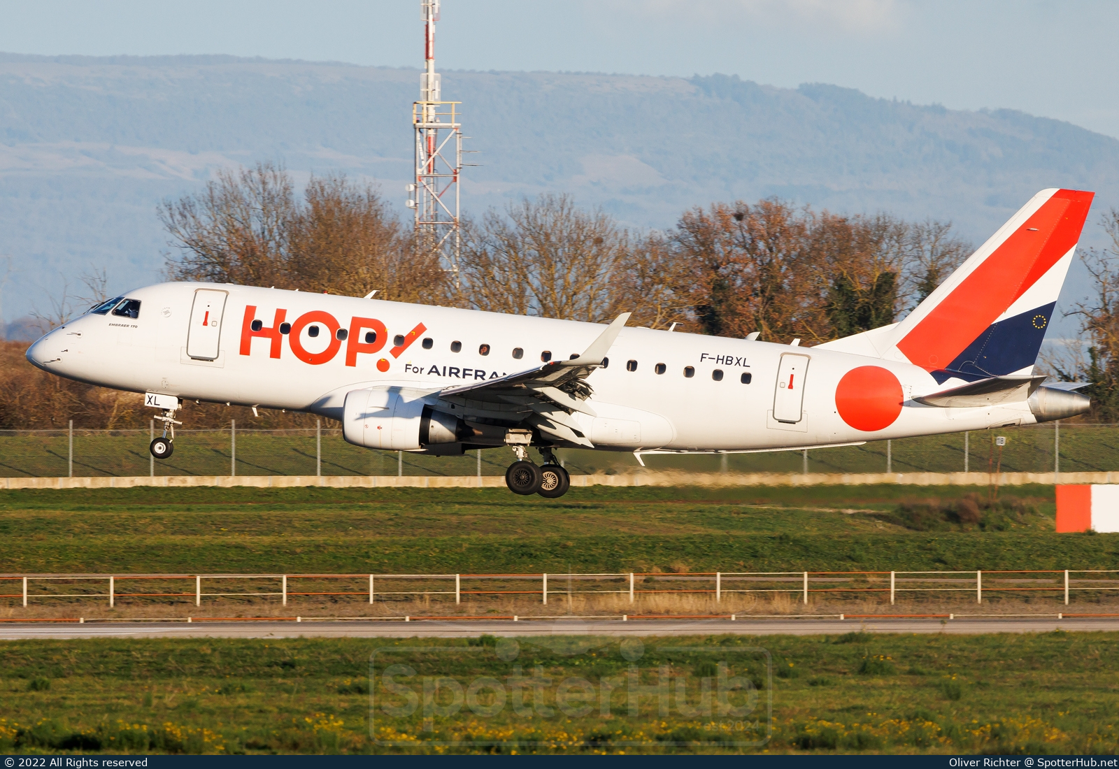 Photo of F-HBXL - Embraer ERJ-170LR operated by Air France HOP
