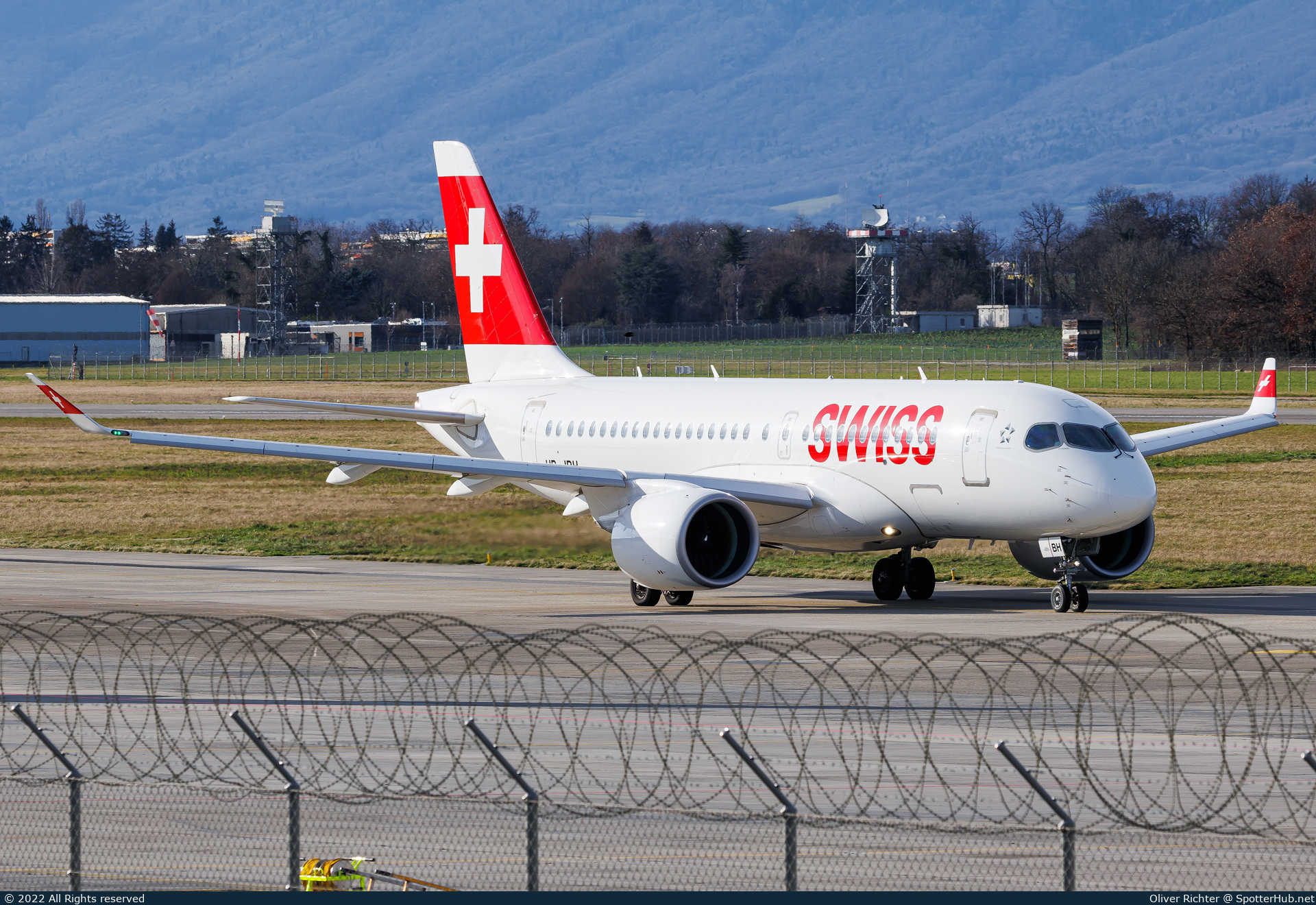 Photo of HB-JBH - Airbus A220-100 operated by Swiss International Air Lines